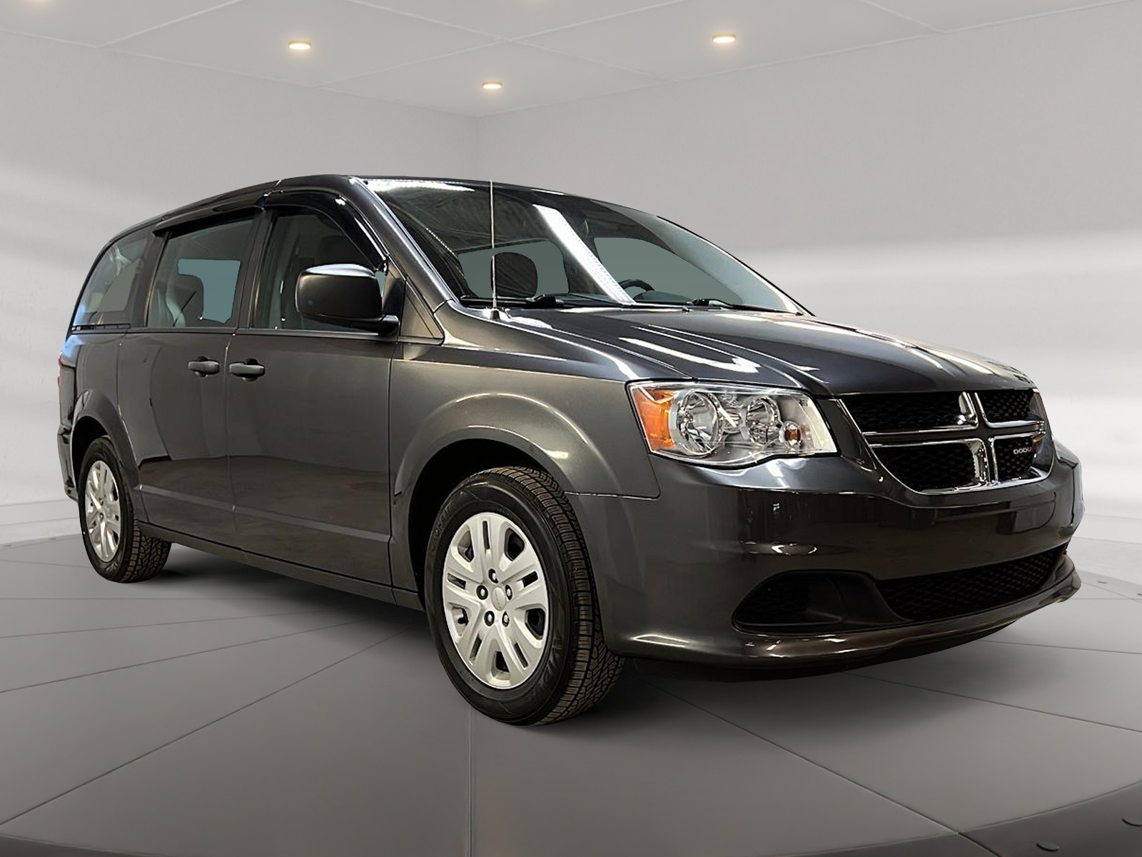 Dodge Grand Caravan 2019 - Image #3