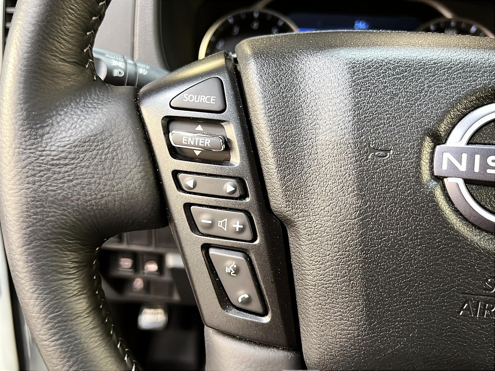 Nissan Frontier SV CREW CAB 4X4 2024 - image #20