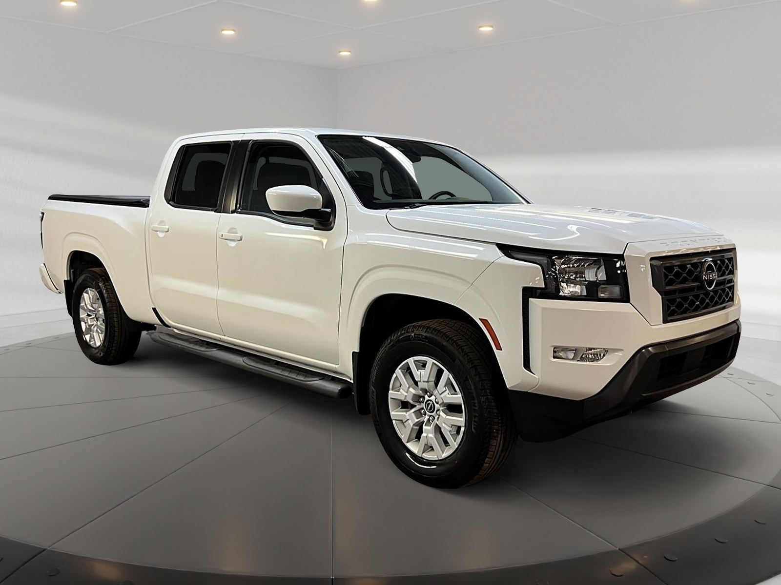 Nissan Frontier SV CREW CAB 4X4 2024 - image #3