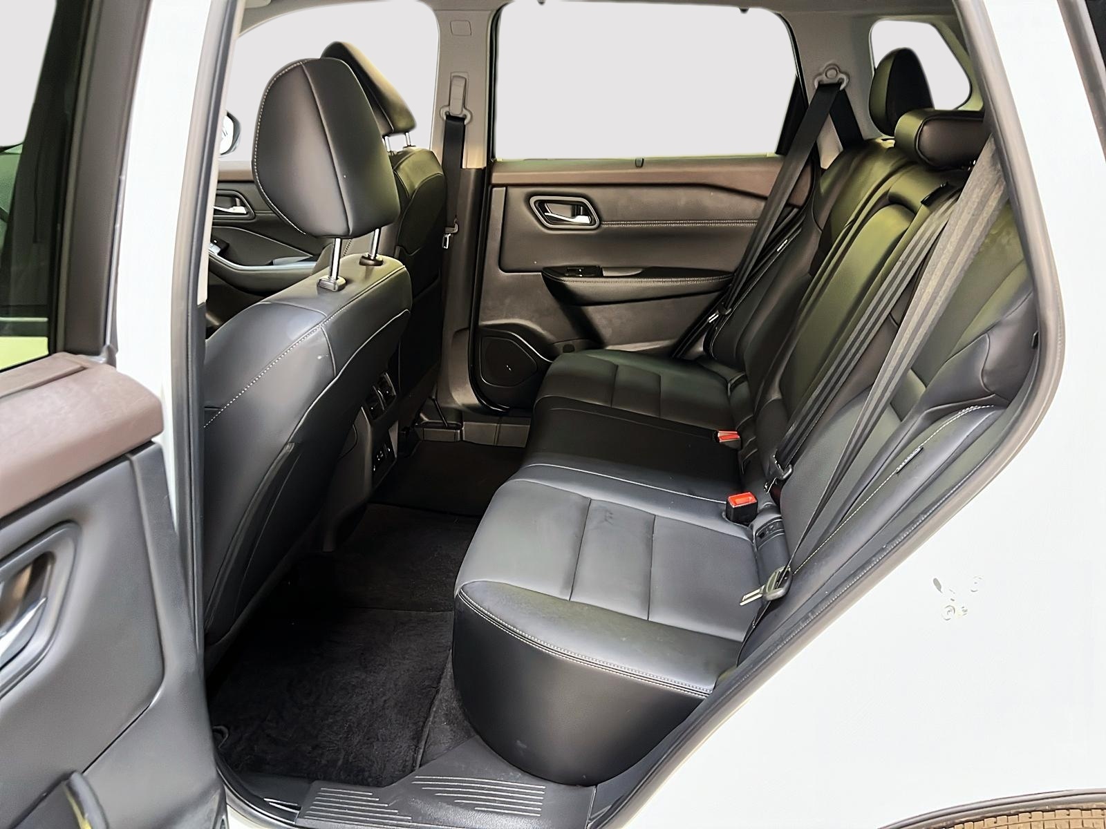 Nissan Rogue 2023 - Image #9