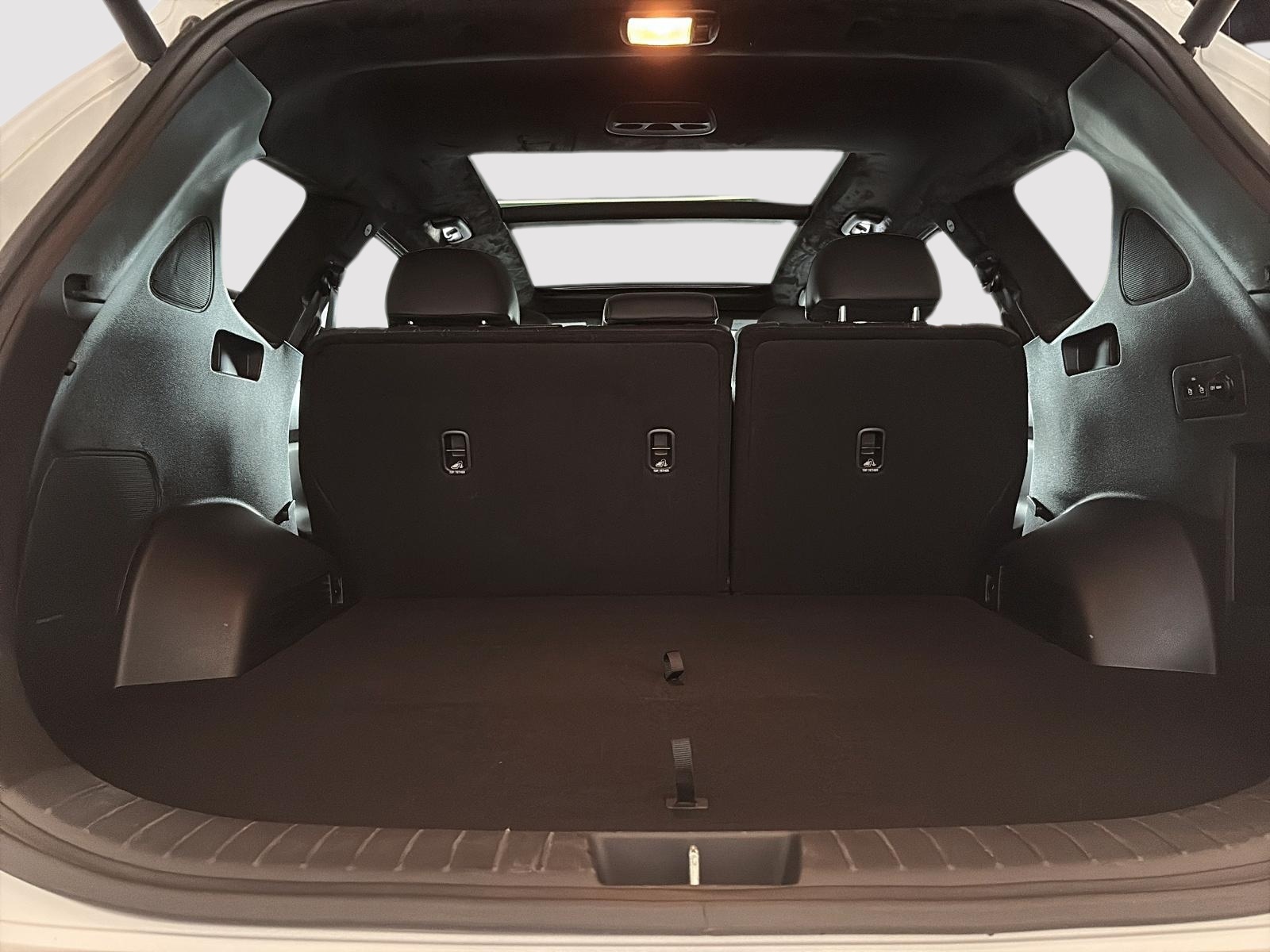 Hyundai Santa Fe ULTIMATE CALLIGRAPHY CUIR TOIT PANO NAV 4RM 2023 - image #13