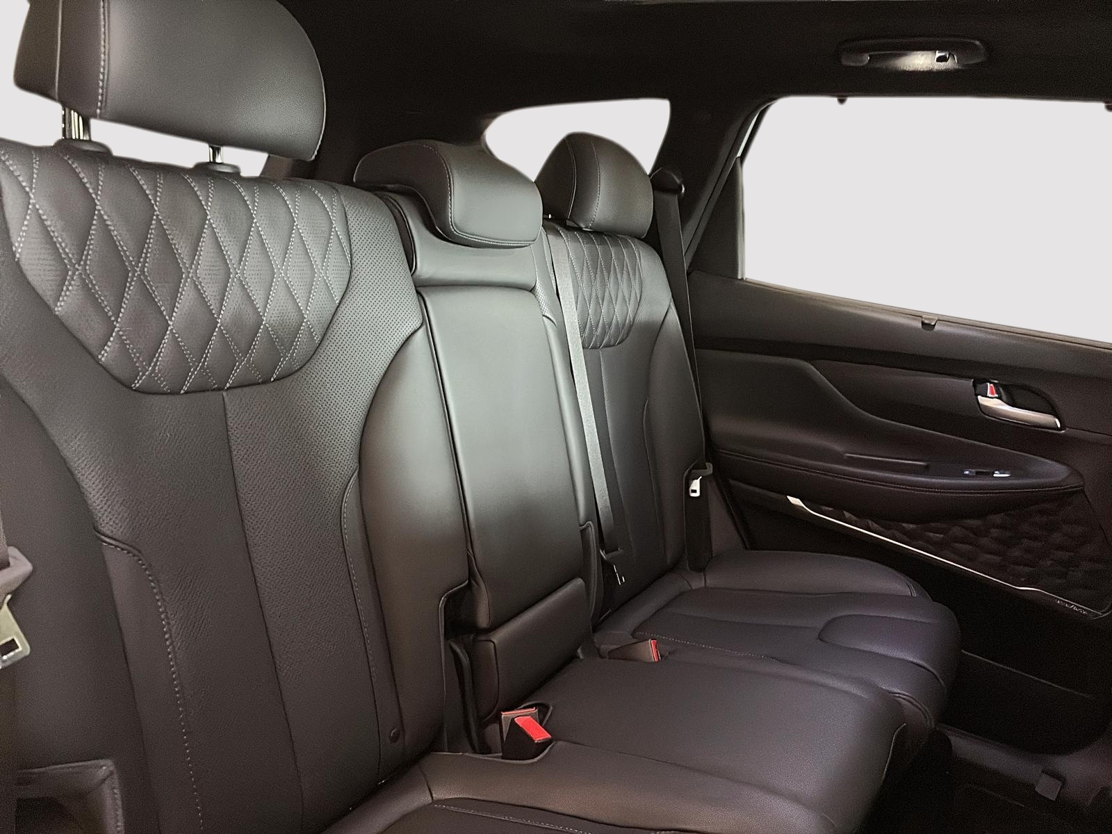 Hyundai Santa Fe ULTIMATE CALLIGRAPHY CUIR TOIT PANO NAV 4RM 2023 - image #9