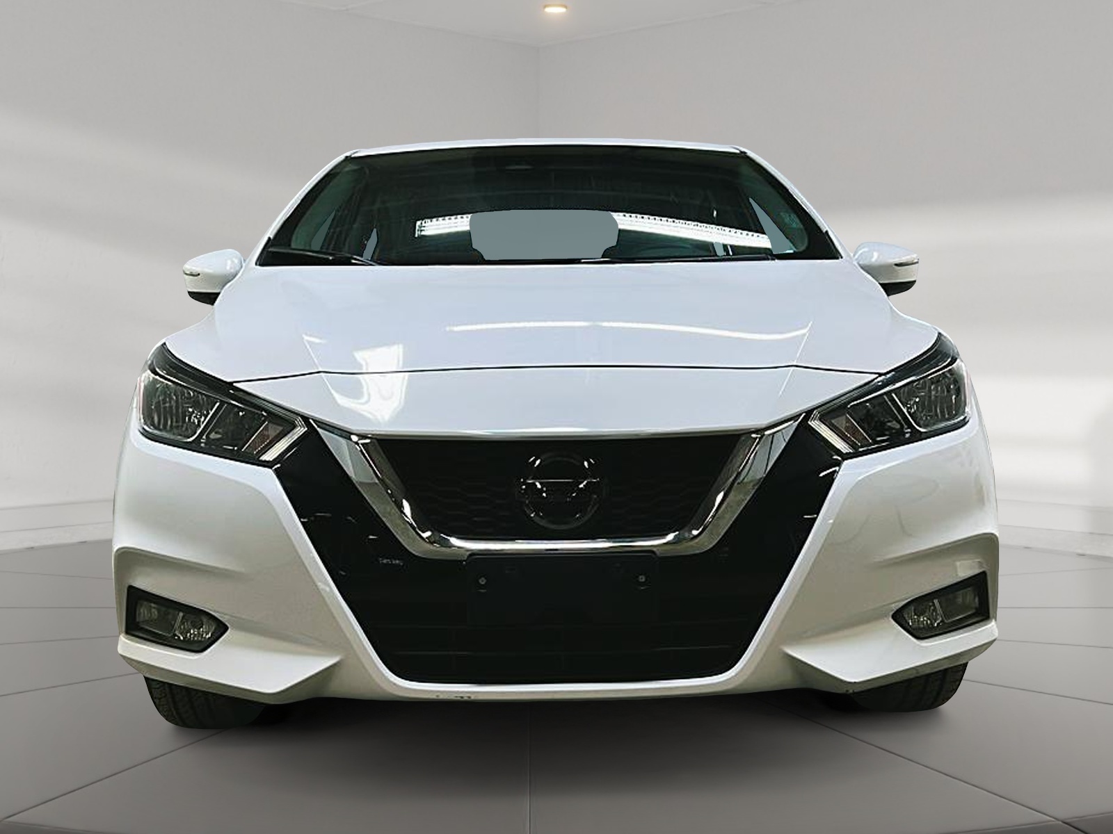 Nissan Versa S 2021 - image #2
