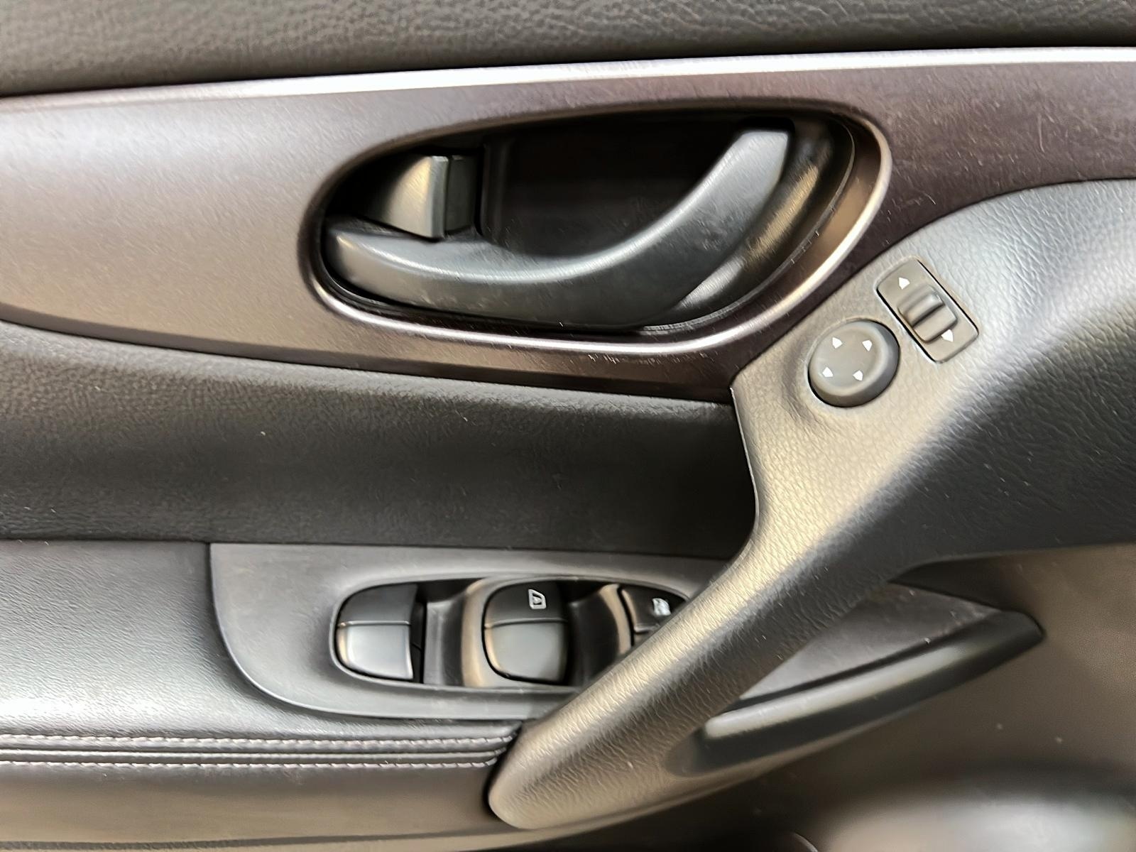 Nissan Qashqai S 4RM 2023 - image #21