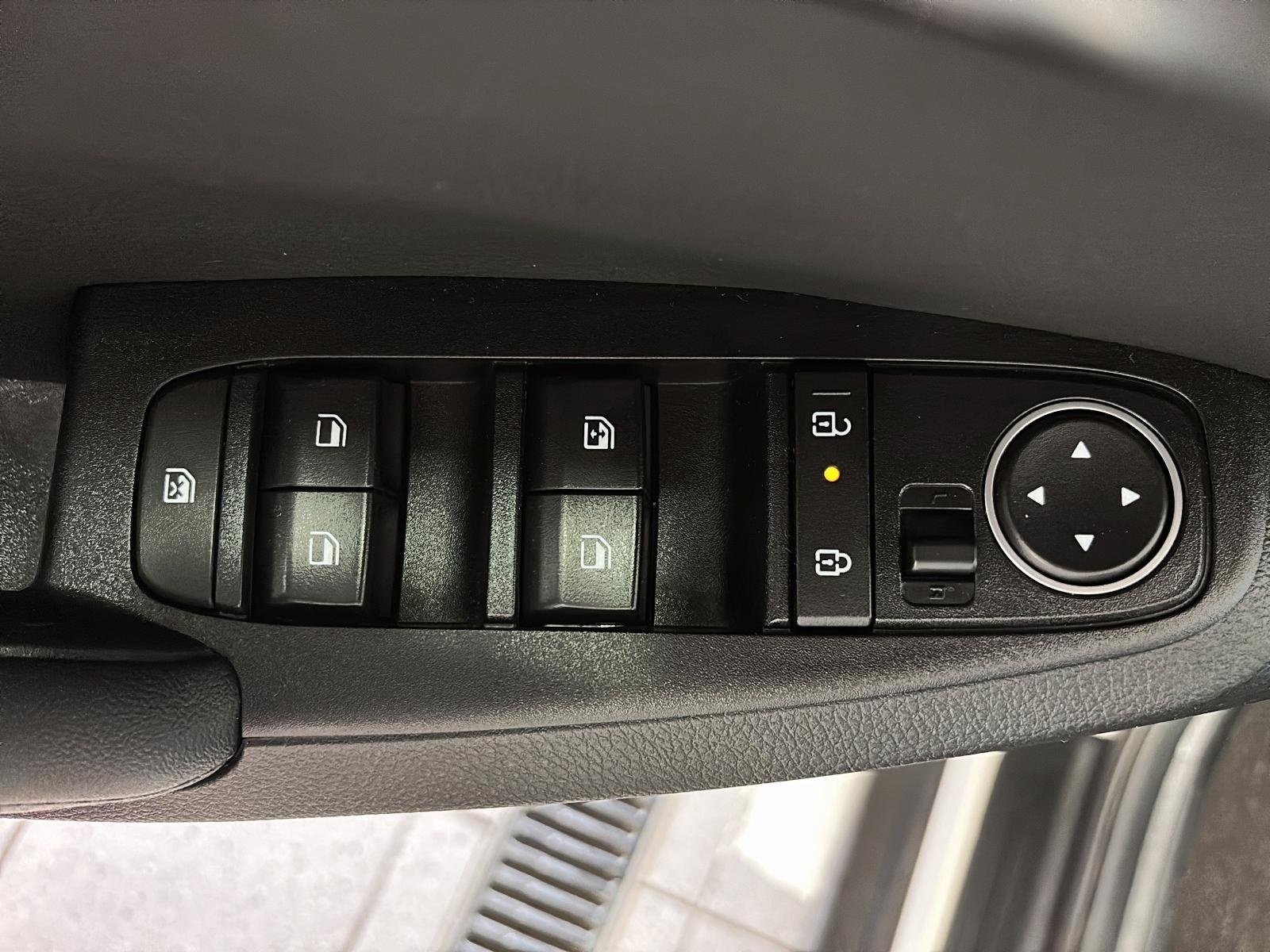 Kia SELTOS SX TURBO CUIR TOIT NAV 4RM 2024 - image #17