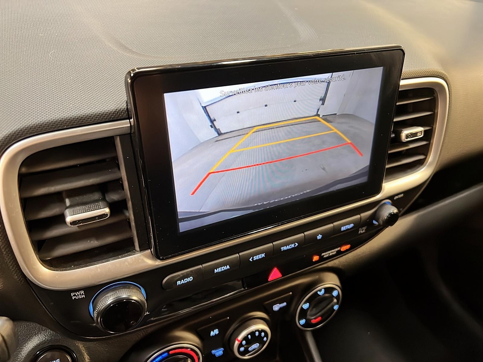 Hyundai Venue 2021 - Image #17