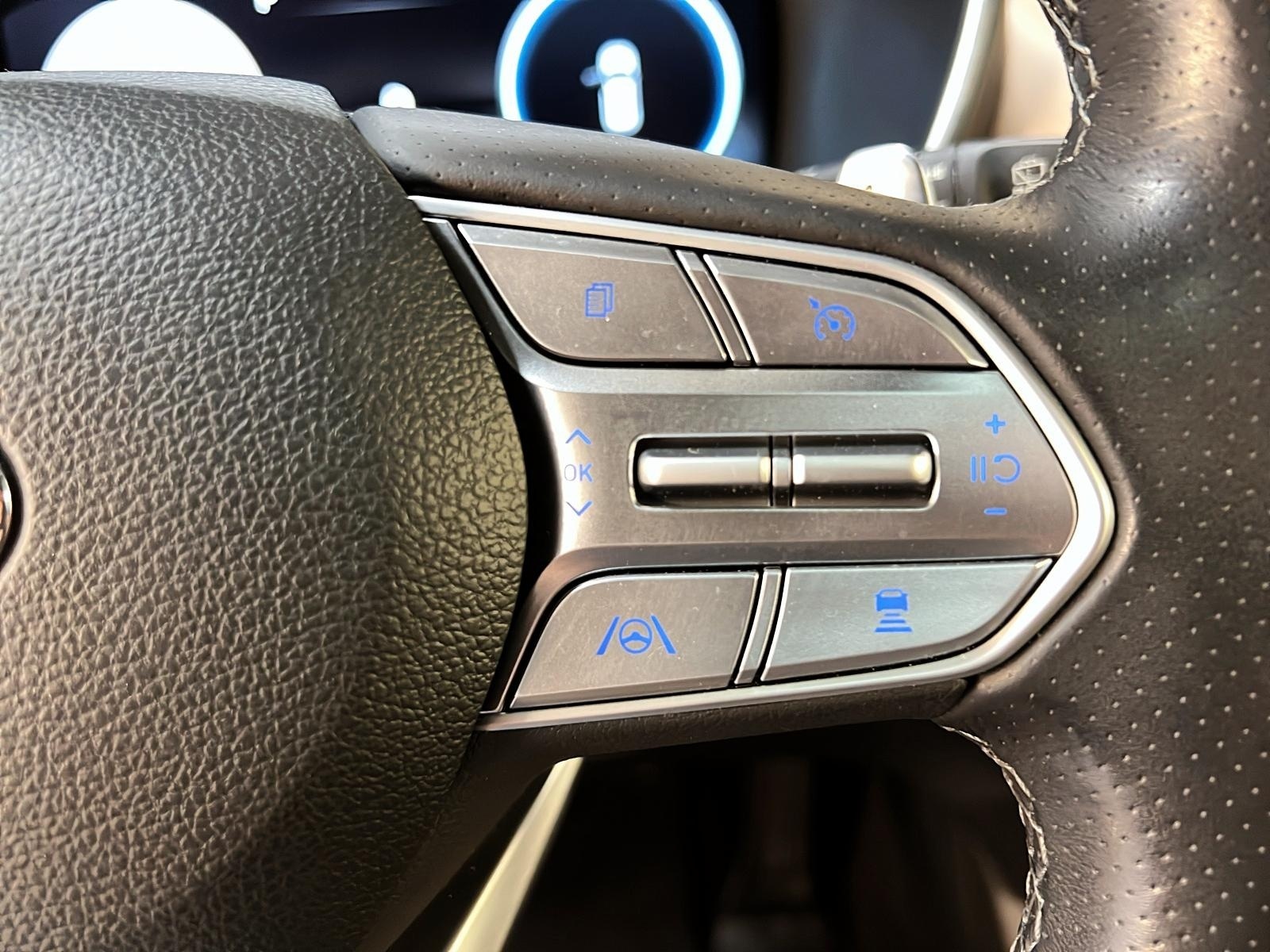 Hyundai Santa Fe ULTIMATE CALLIGRAPHY CUIR TOIT PANO NAV 4RM 2022 - image #17