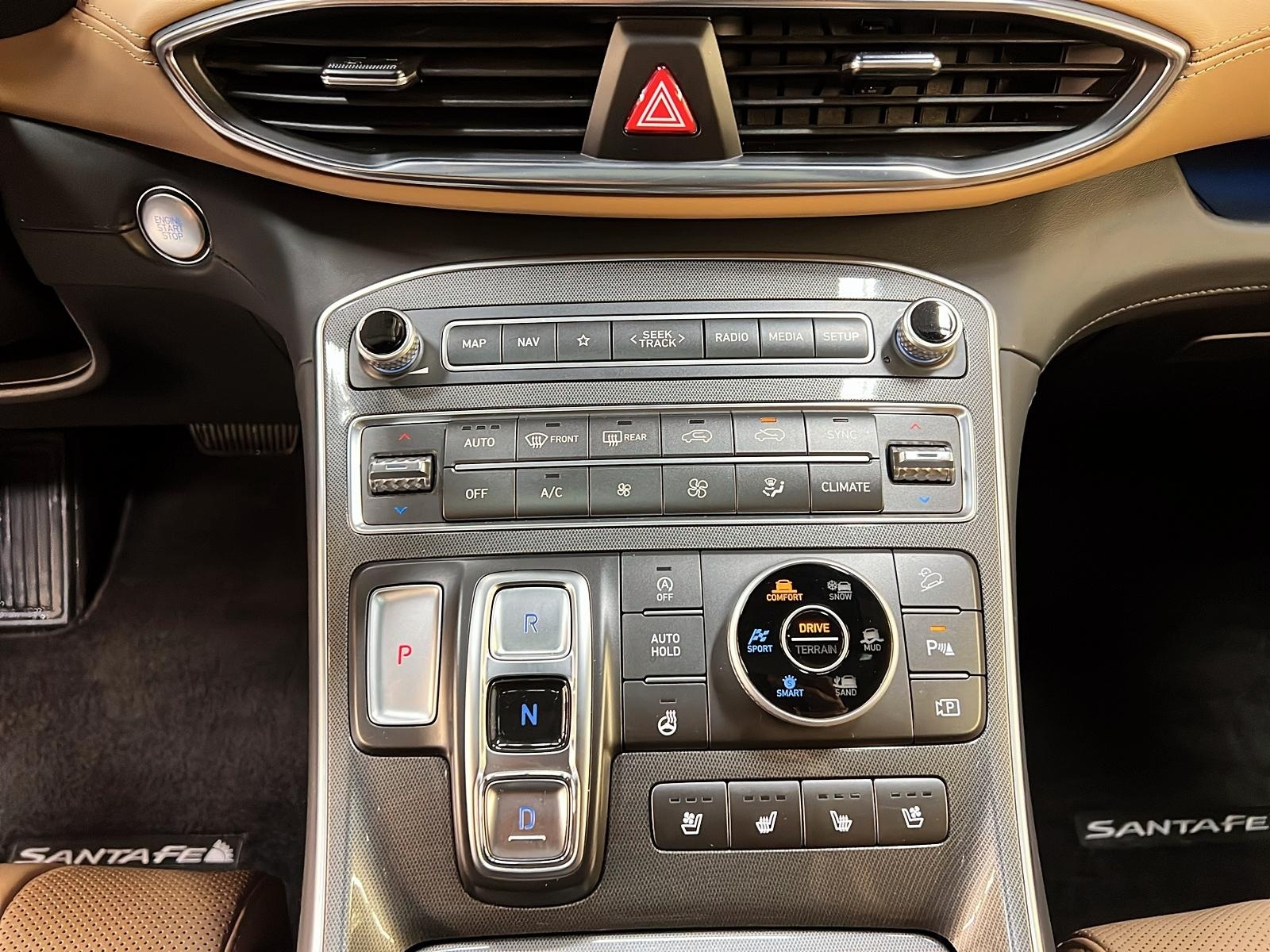 Hyundai Santa Fe ULTIMATE CALLIGRAPHY CUIR TOIT PANO NAV 4RM 2022 - image #12