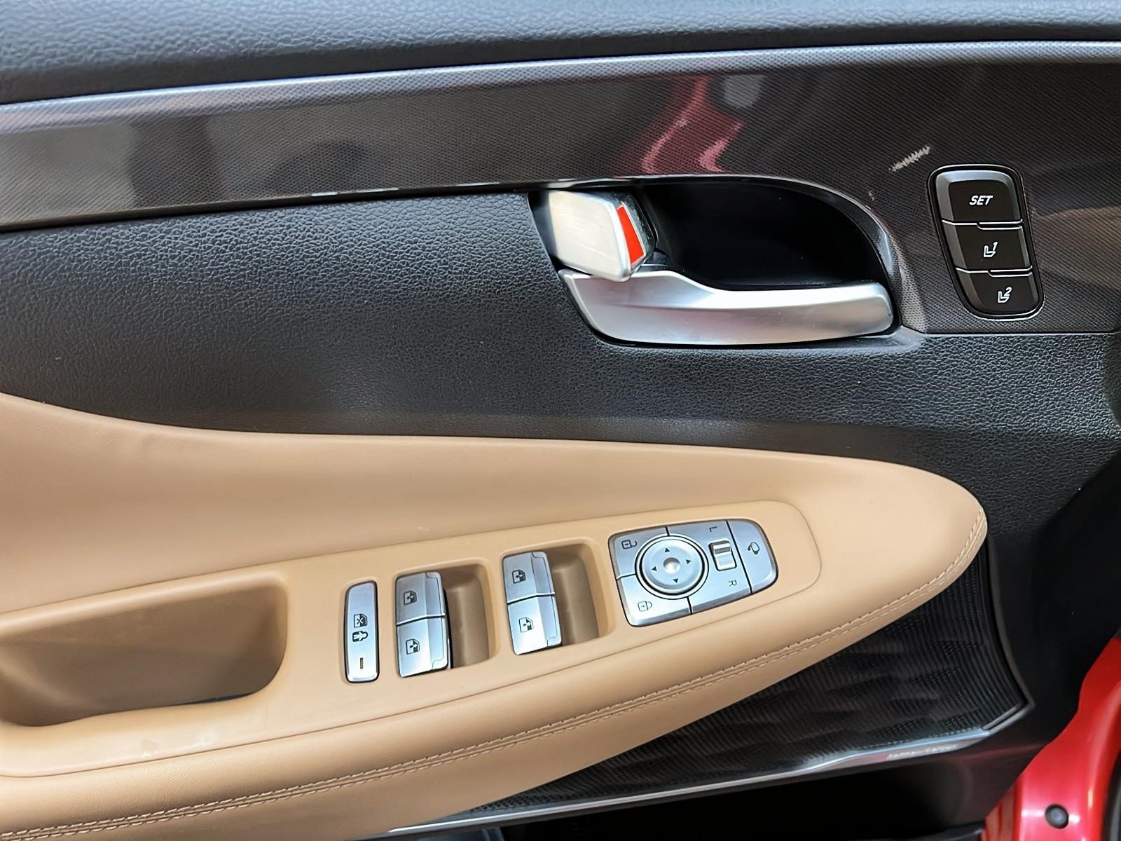 Hyundai Santa Fe ULTIMATE CALLIGRAPHY CUIR TOIT PANO NAV 4RM 2022 - image #20