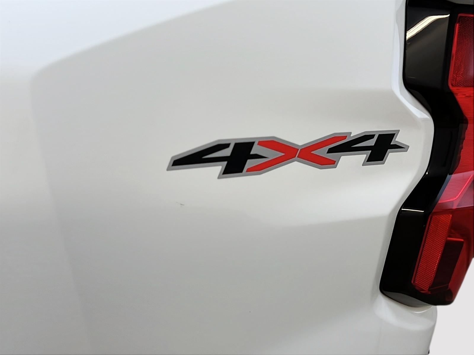 Chevrolet Colorado 2023 - Image #24