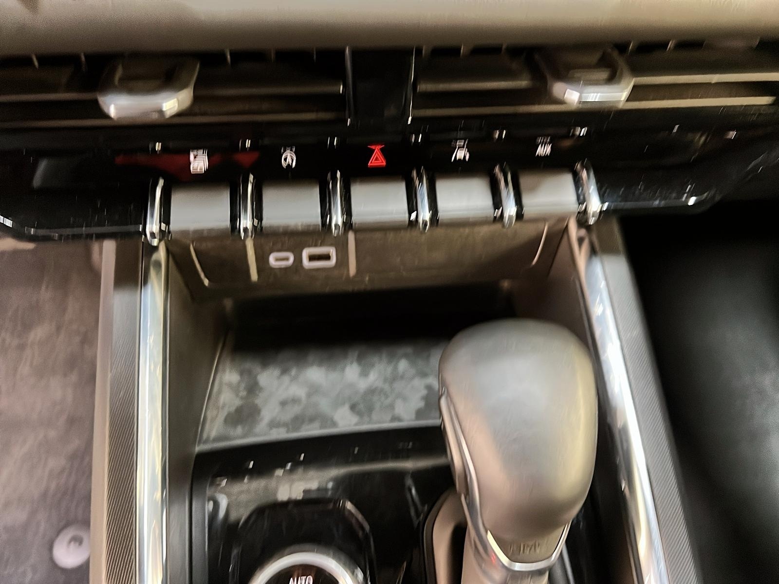 GMC Canyon 2023 - Image #14