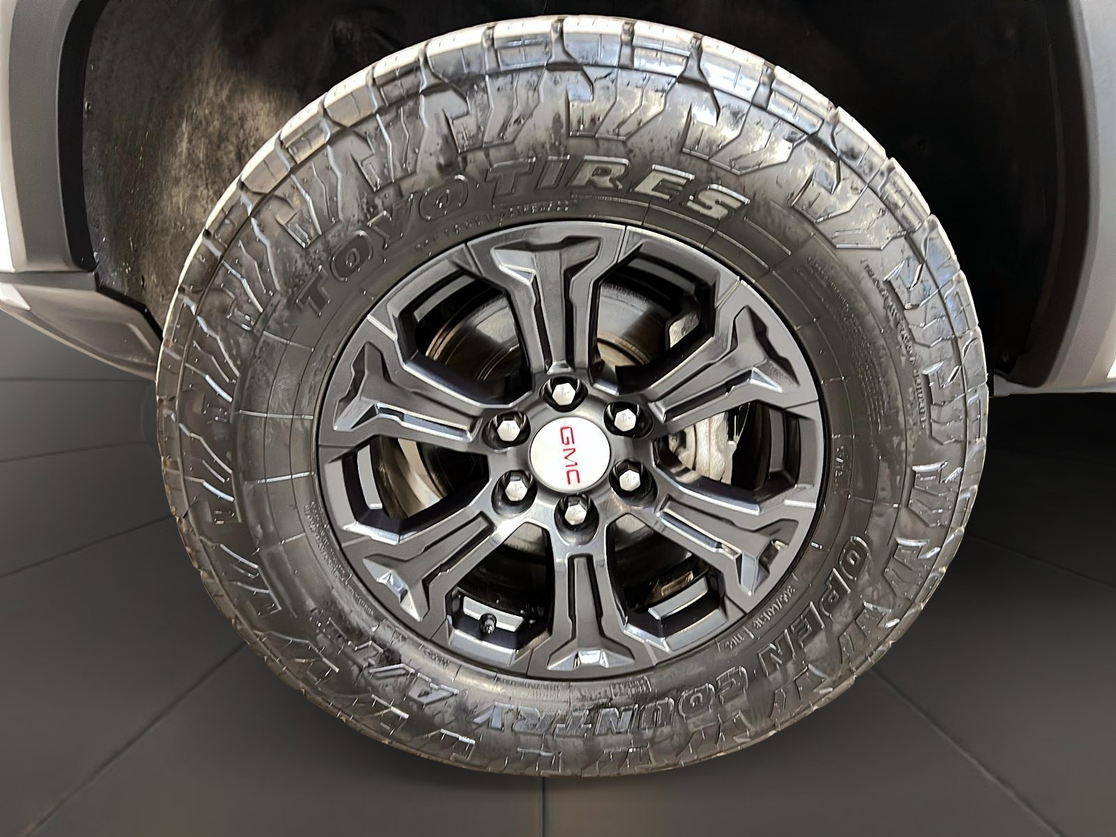 GMC Canyon ELEVATION CREW CAB 4X4 2023 - image #28