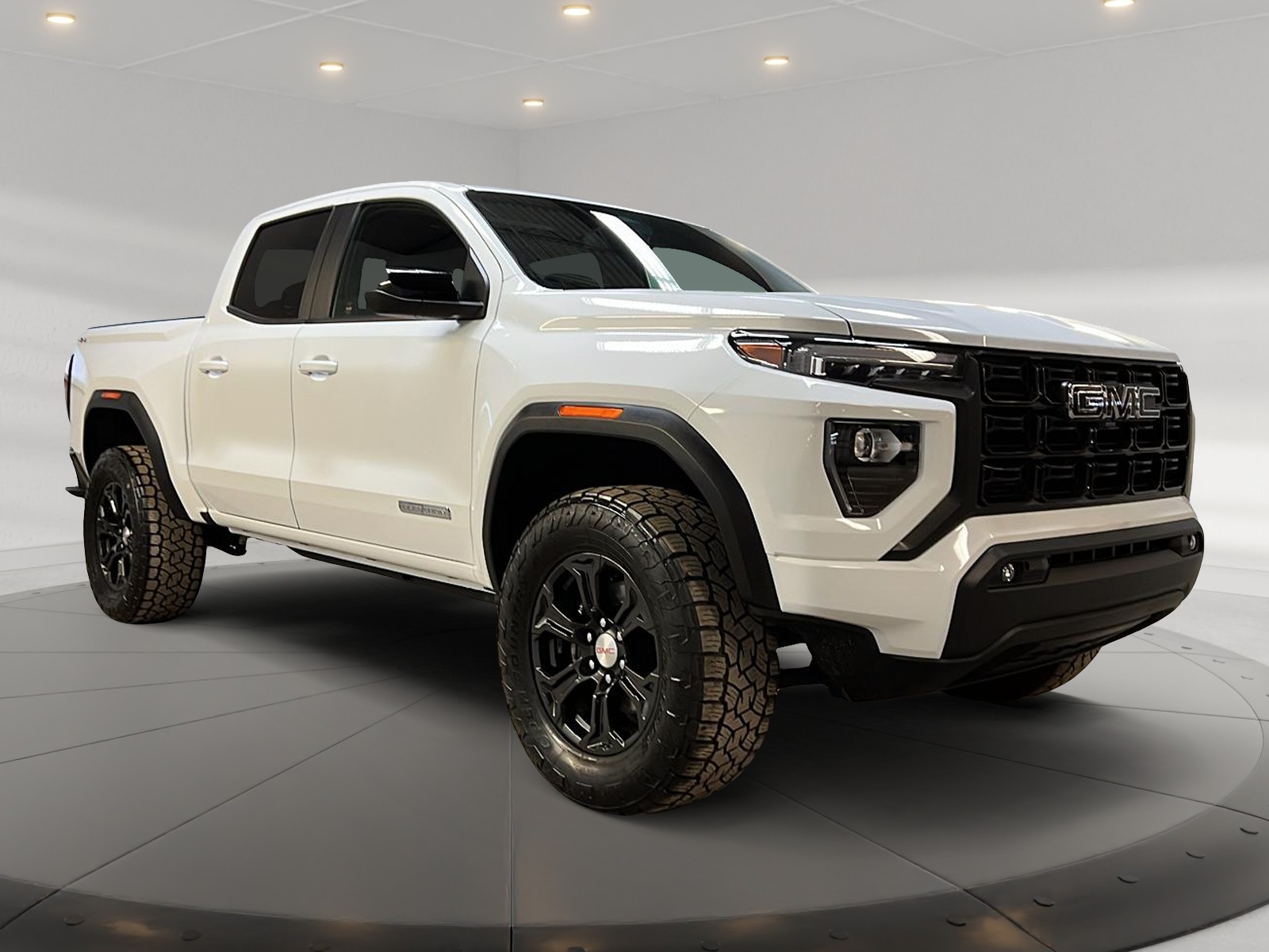 GMC Canyon 2023 - Image #3