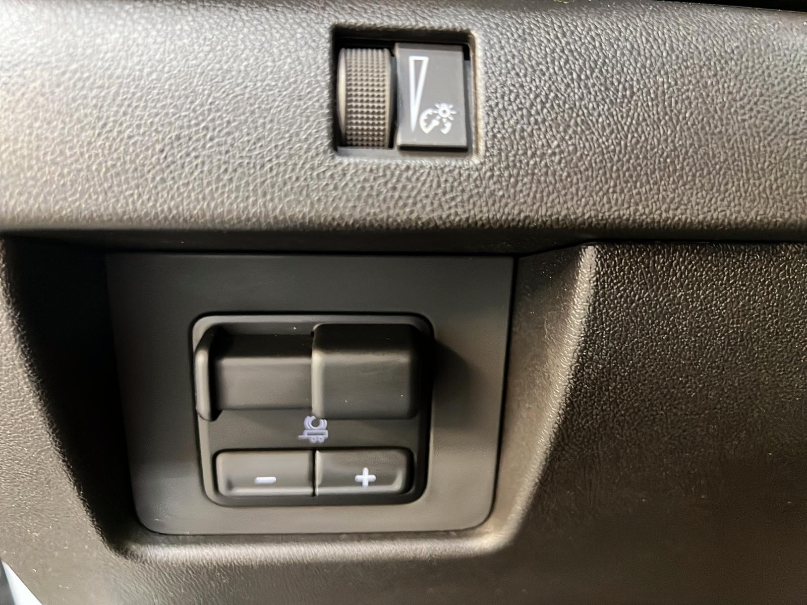 GMC Canyon 2023 - Image #20