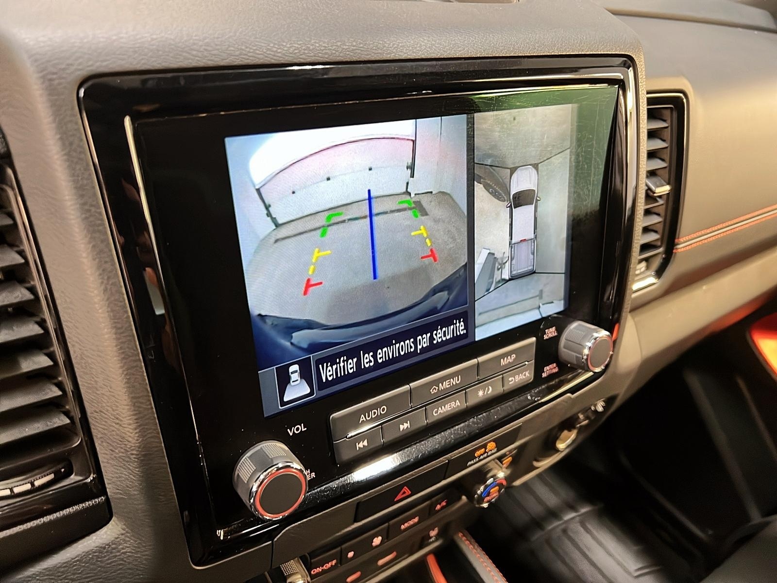 Nissan Frontier PRO-4X CREW CAB TOIT NAV 4X4 2023 - image #17