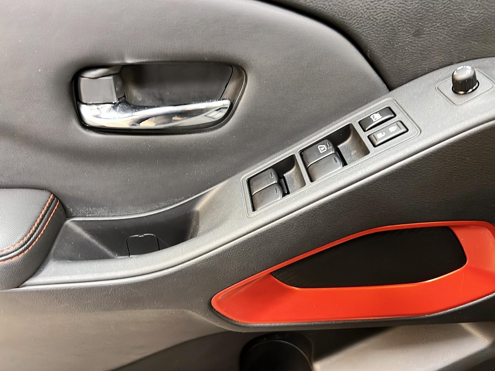 Nissan Frontier PRO-4X CREW CAB TOIT NAV 4X4 2023 - image #23