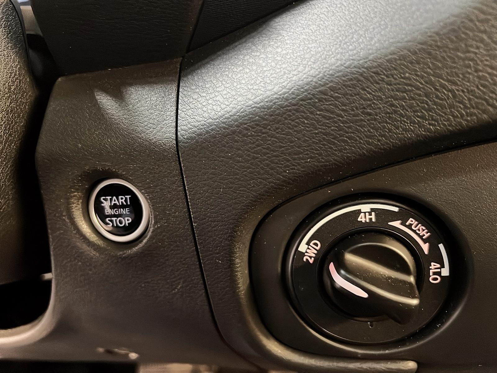 Nissan Frontier PRO-4X CREW CAB TOIT NAV 4X4 2023 - image #19