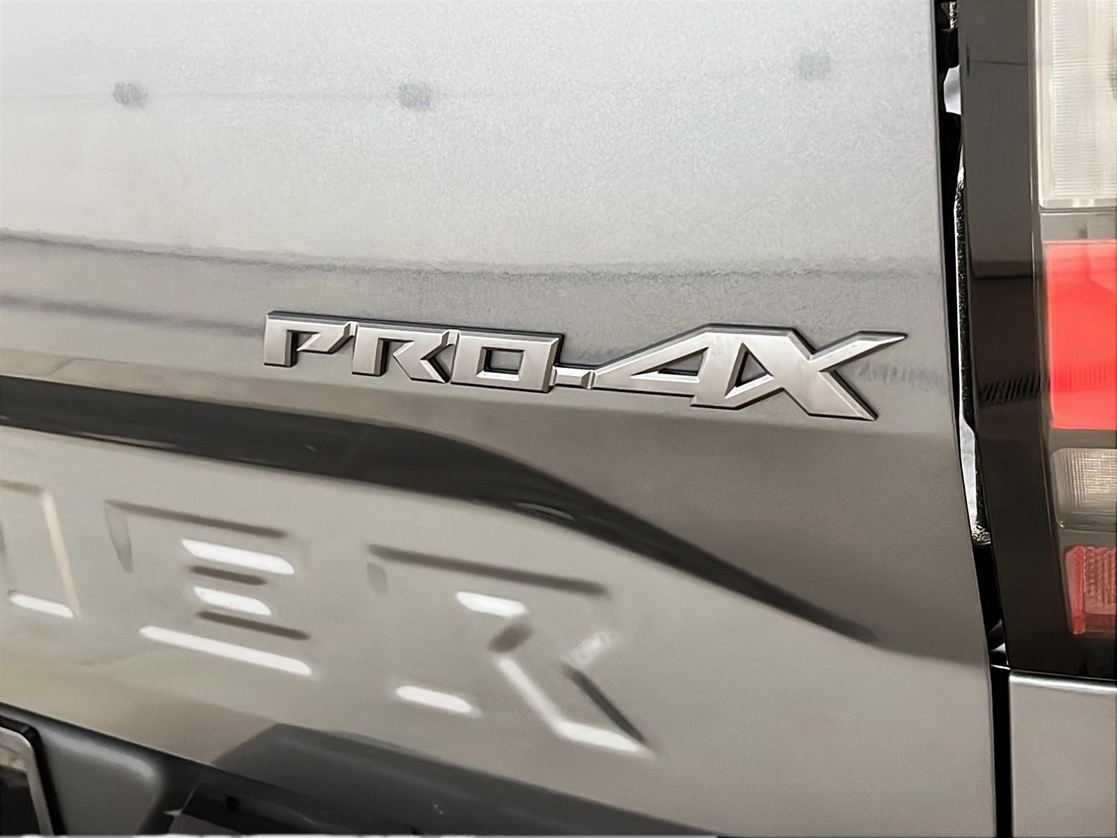 Nissan Frontier PRO-4X CREW CAB TOIT NAV 4X4 2023 - image #28