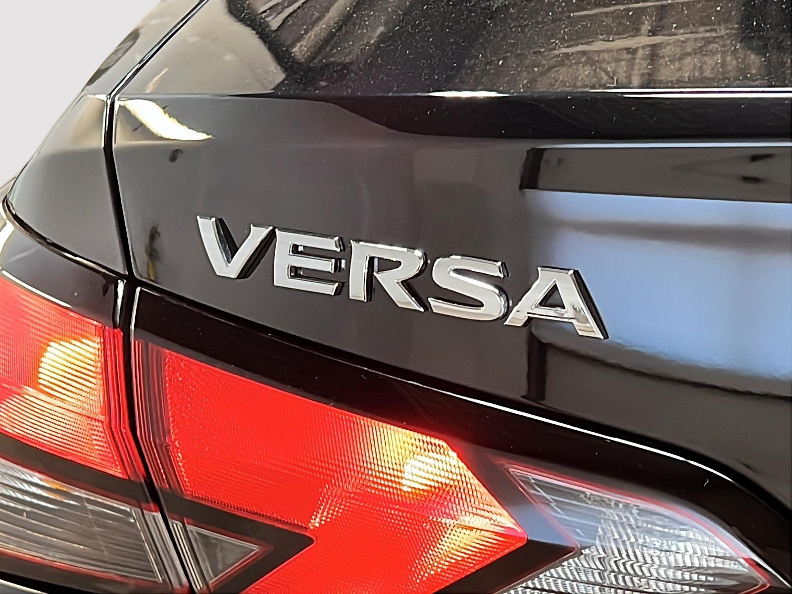 Nissan Versa S 2022 - image #22