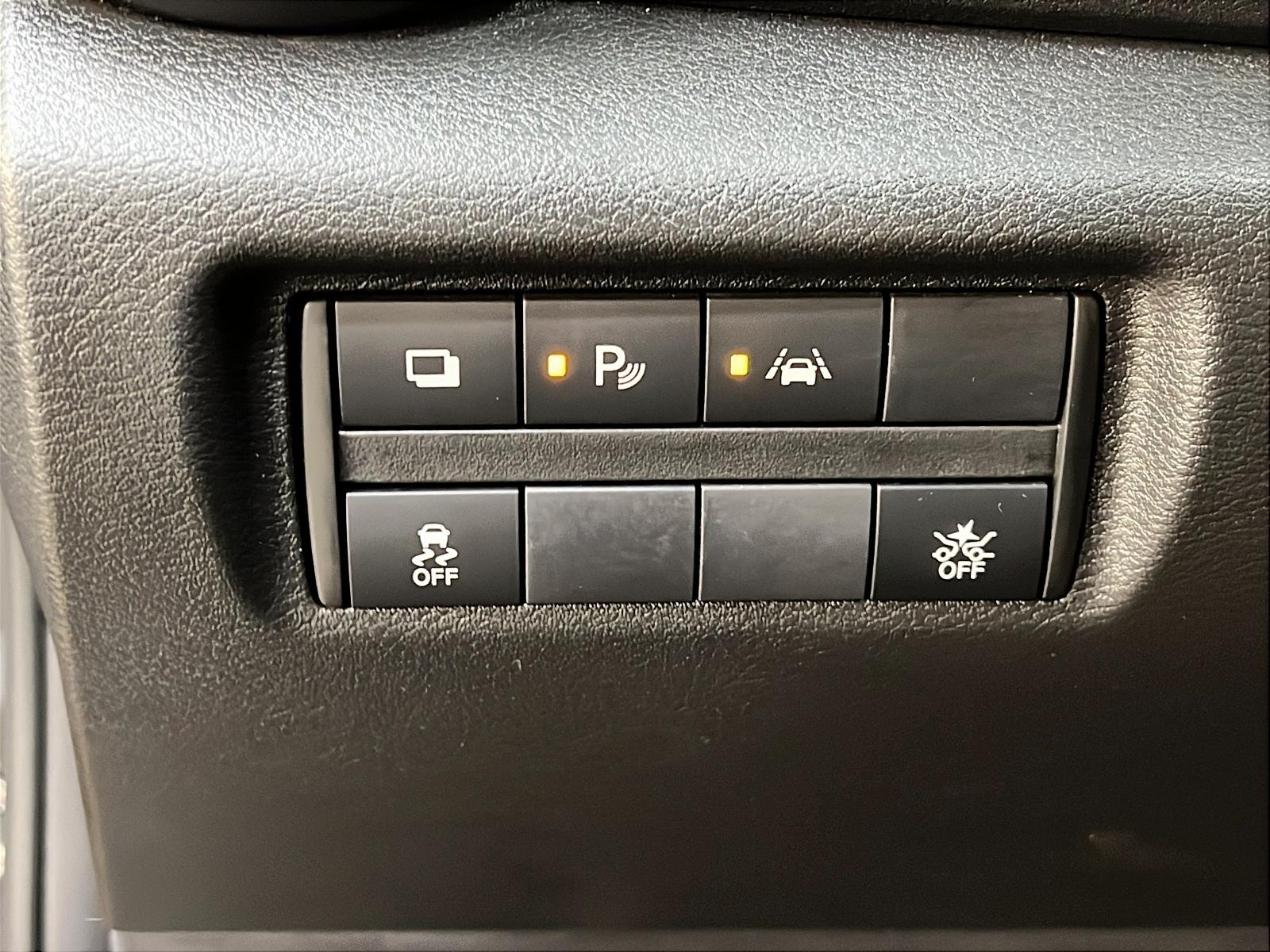 Nissan Versa S 2022 - image #19