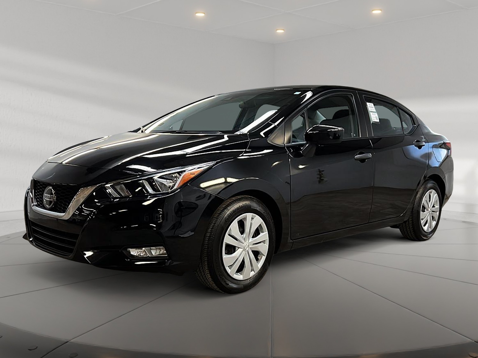 Nissan Versa 2022 - Image #1