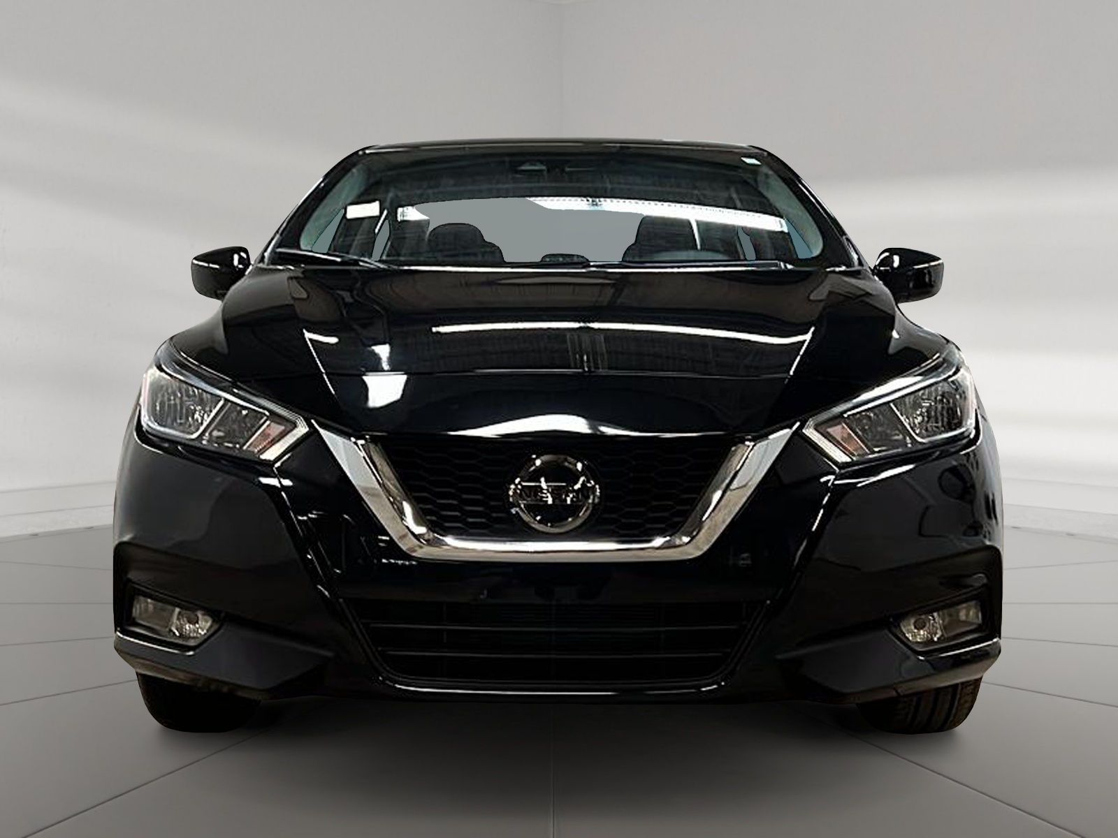 Nissan Versa S 2022 - image #2