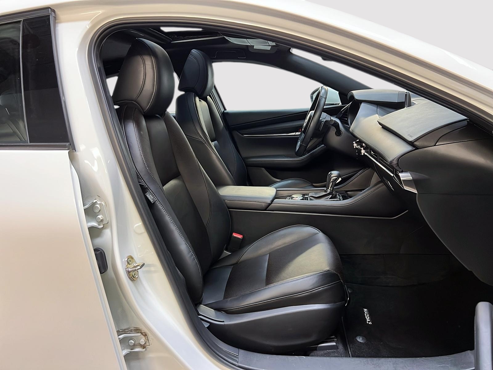 Mazda Mazda3 Sport 2024 - Image #8