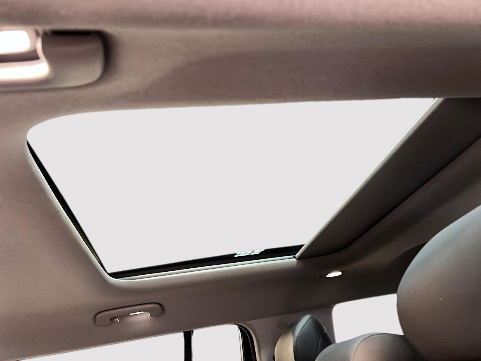 Hyundai Santa Fe PREFERRED TREND HYBRID CUIR TOIT PANO 4RM 2024 - image #12