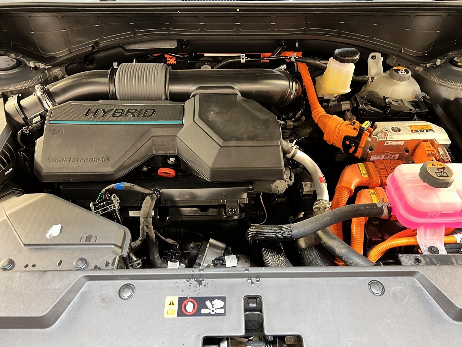 Hyundai Santa Fe PREFERRED TREND HYBRID CUIR TOIT PANO 4RM 2024 - image #14