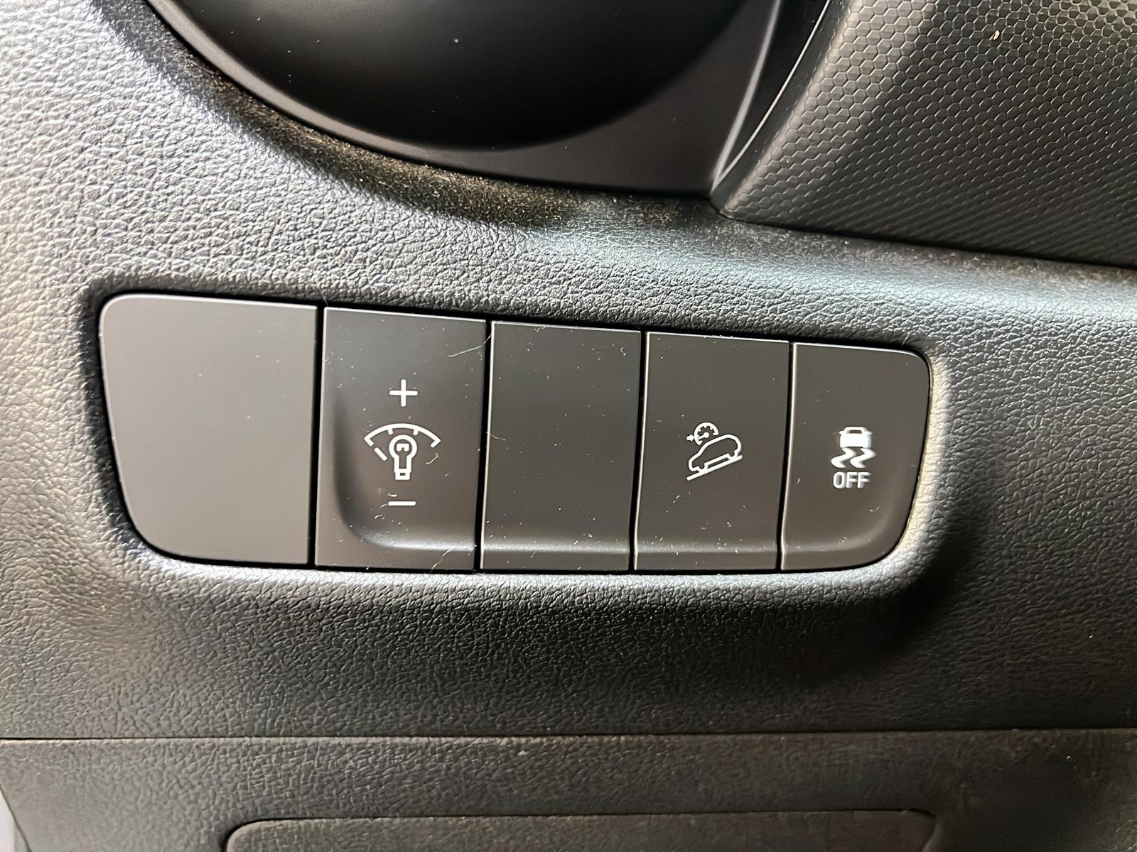 Hyundai Kona PREFERRED 4RM 2022 - image #20