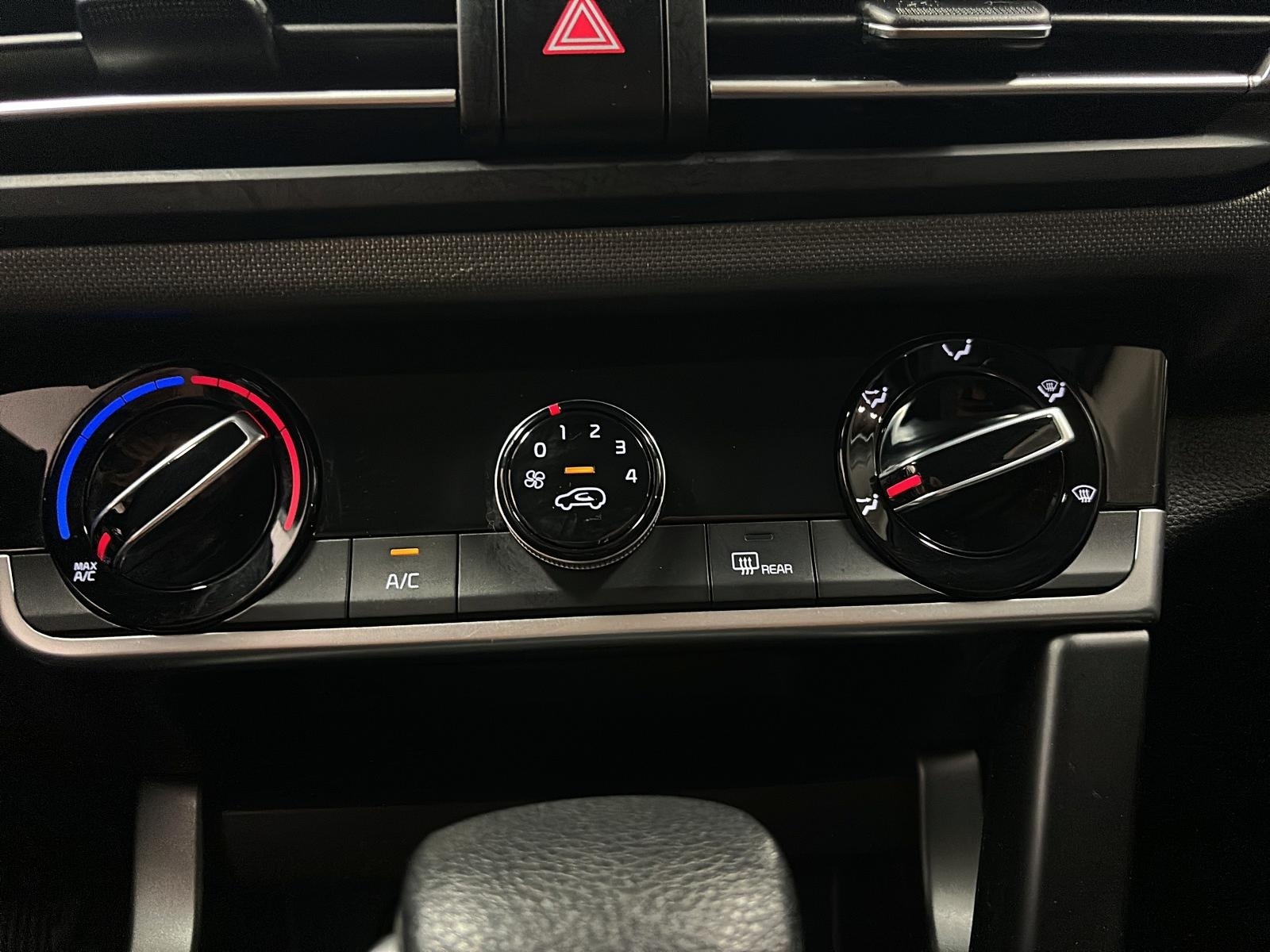 Kia SELTOS LX 4RM 2021 - image #15