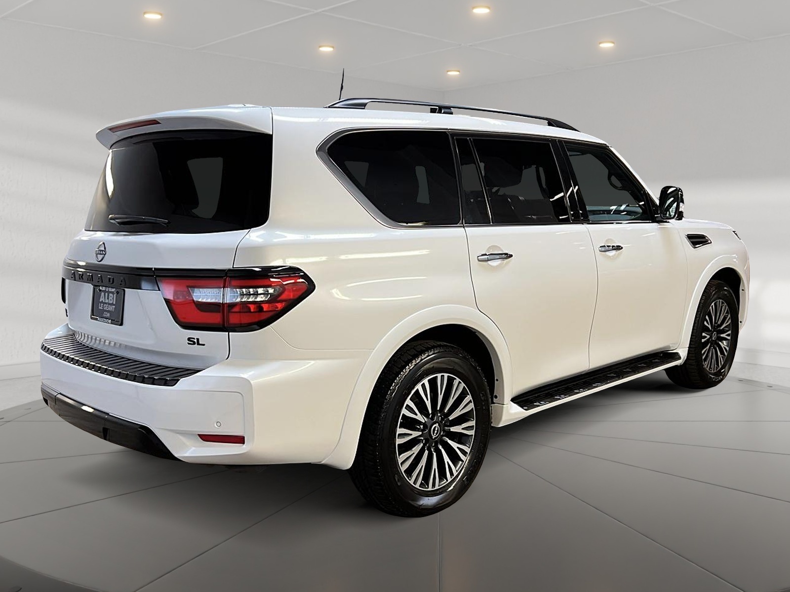 Nissan Armada SL MIDNIGHT CUIR TOIT NAV 4X4 2023 - image #4