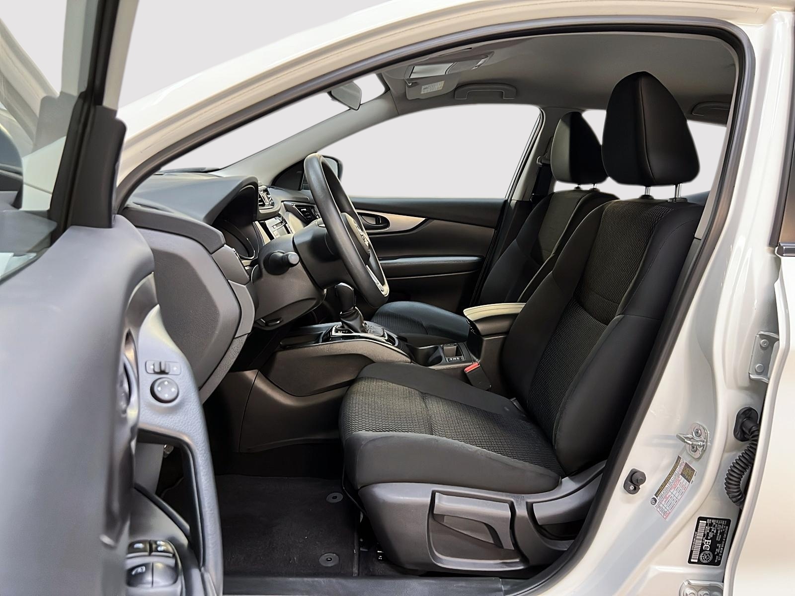 Nissan Qashqai S 4RM 2023 - image #7