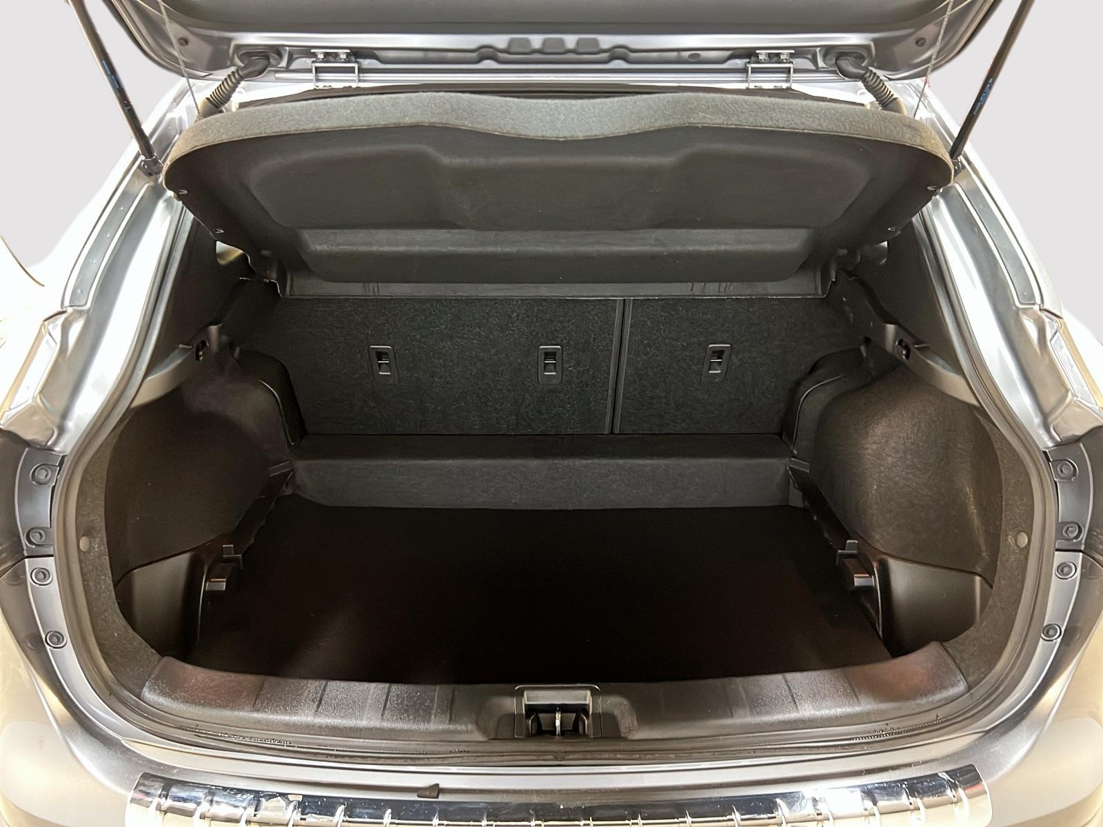 Nissan Qashqai S 4RM 2023 - image #12