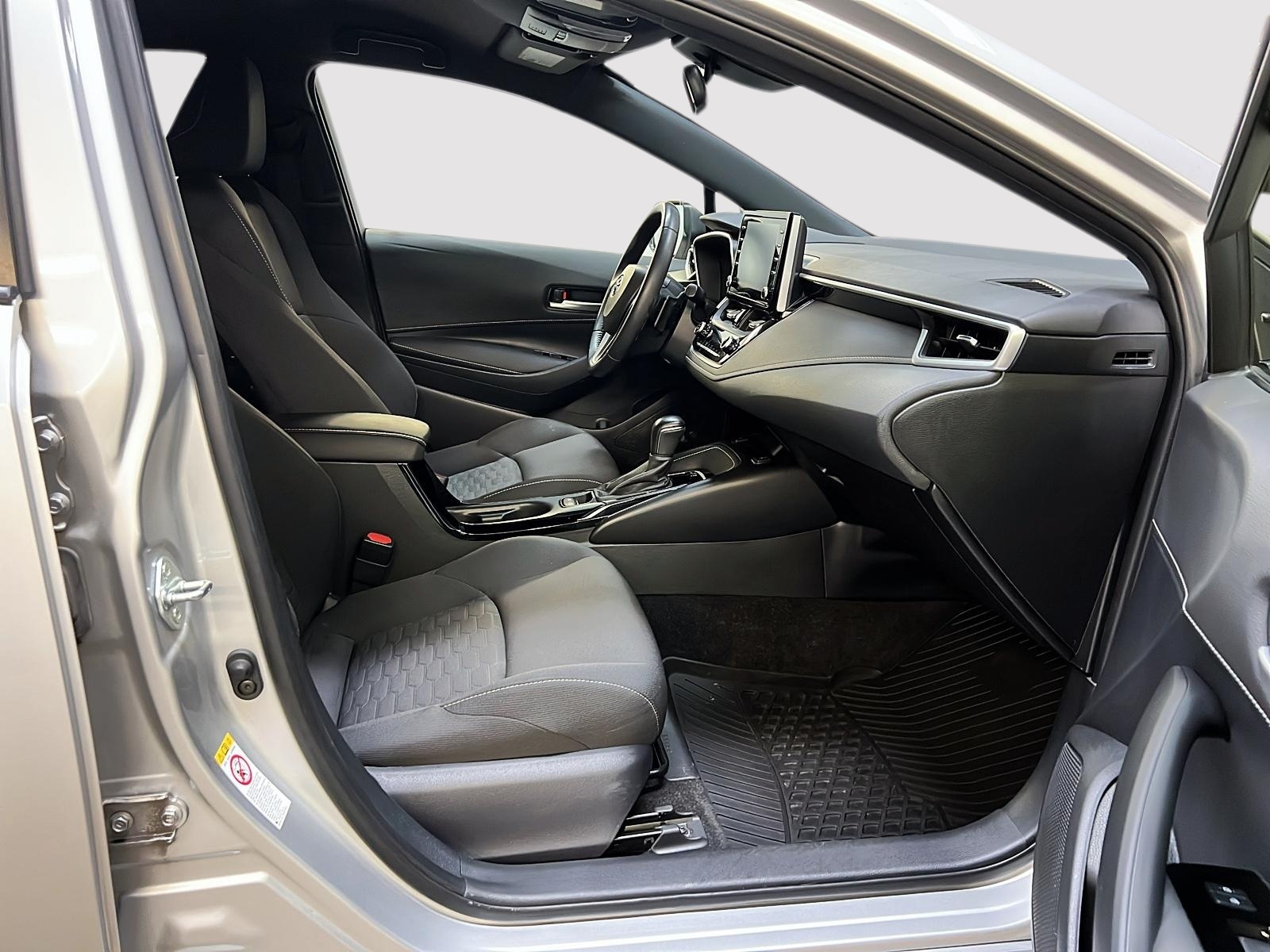 Toyota Corolla SE HATCHBACK 2019 - image #8