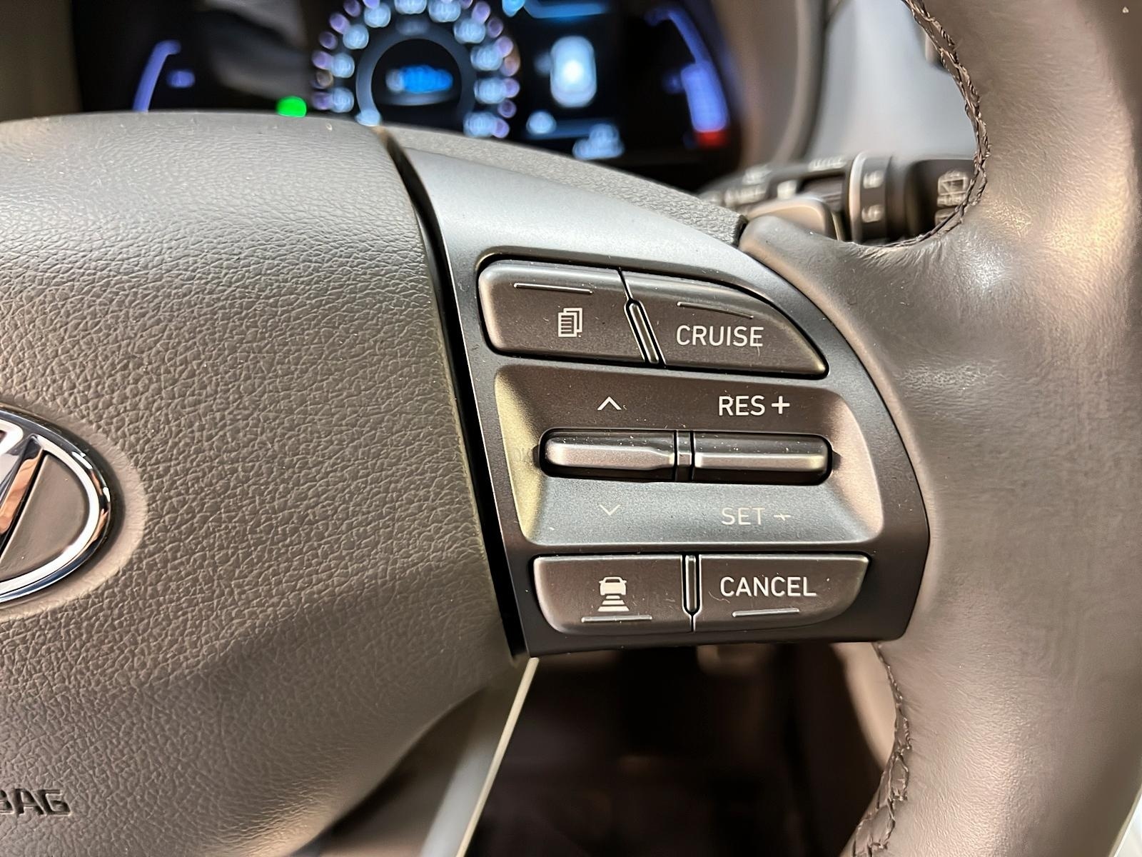 Hyundai Kona EV ULTIMATE CUIR TOIT NAV 2019 - image #20