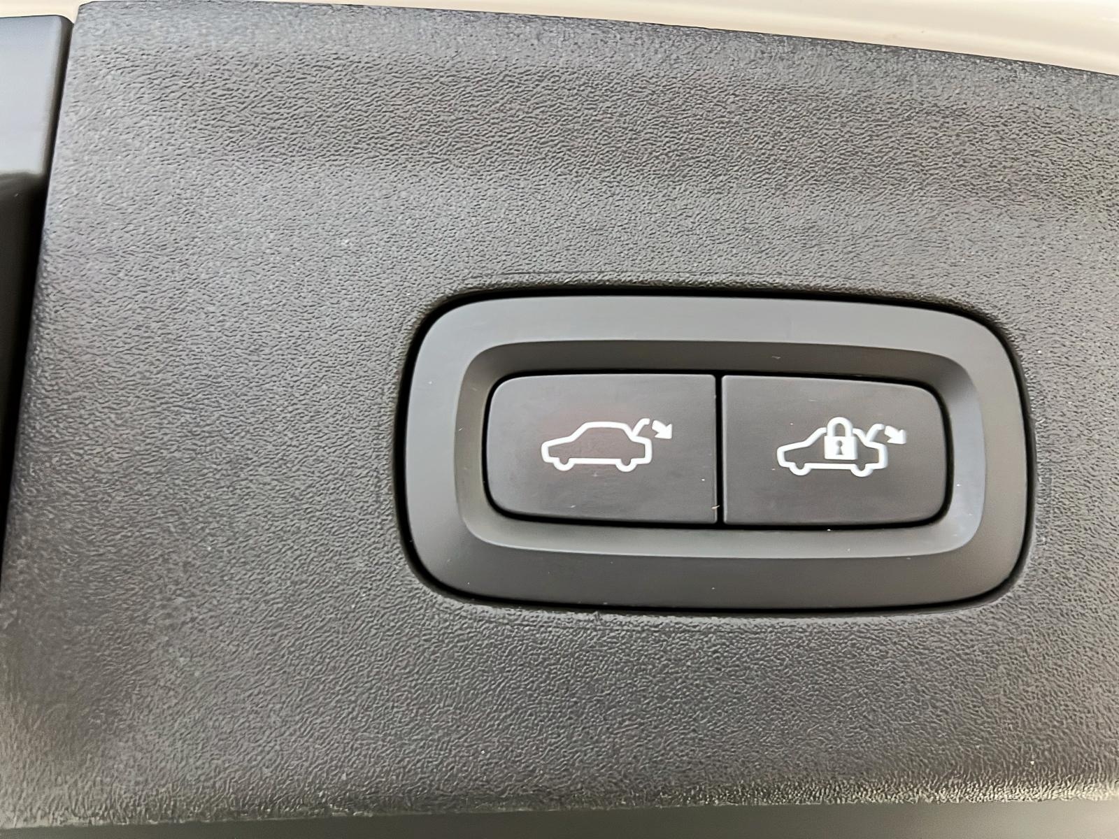 Polestar Polestar 2 LONG RANGE TOIT PANO 2023 - image #14