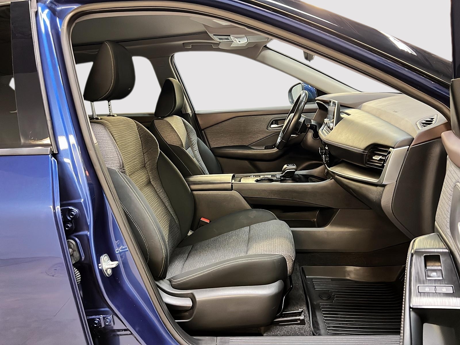 Nissan Rogue 2021 - Image #8