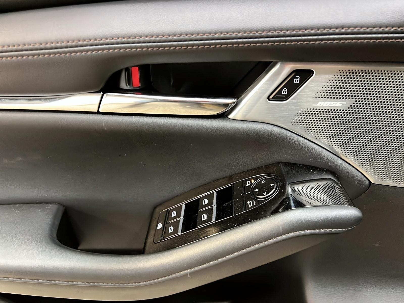 Mazda Mazda3 Sport GT CUIR TOIT NAV 2024 - image #24