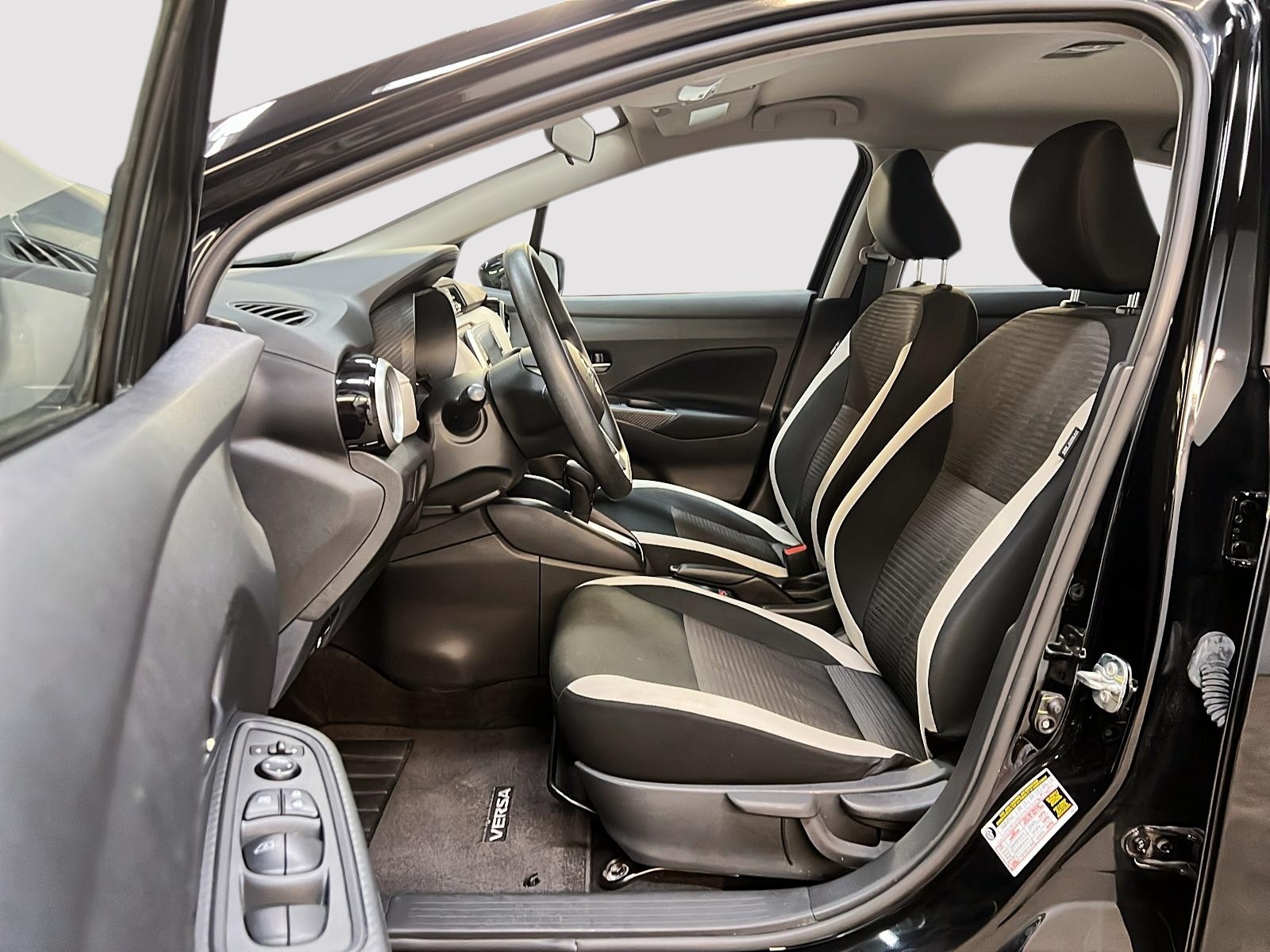 Nissan Versa 2022 - Image #7