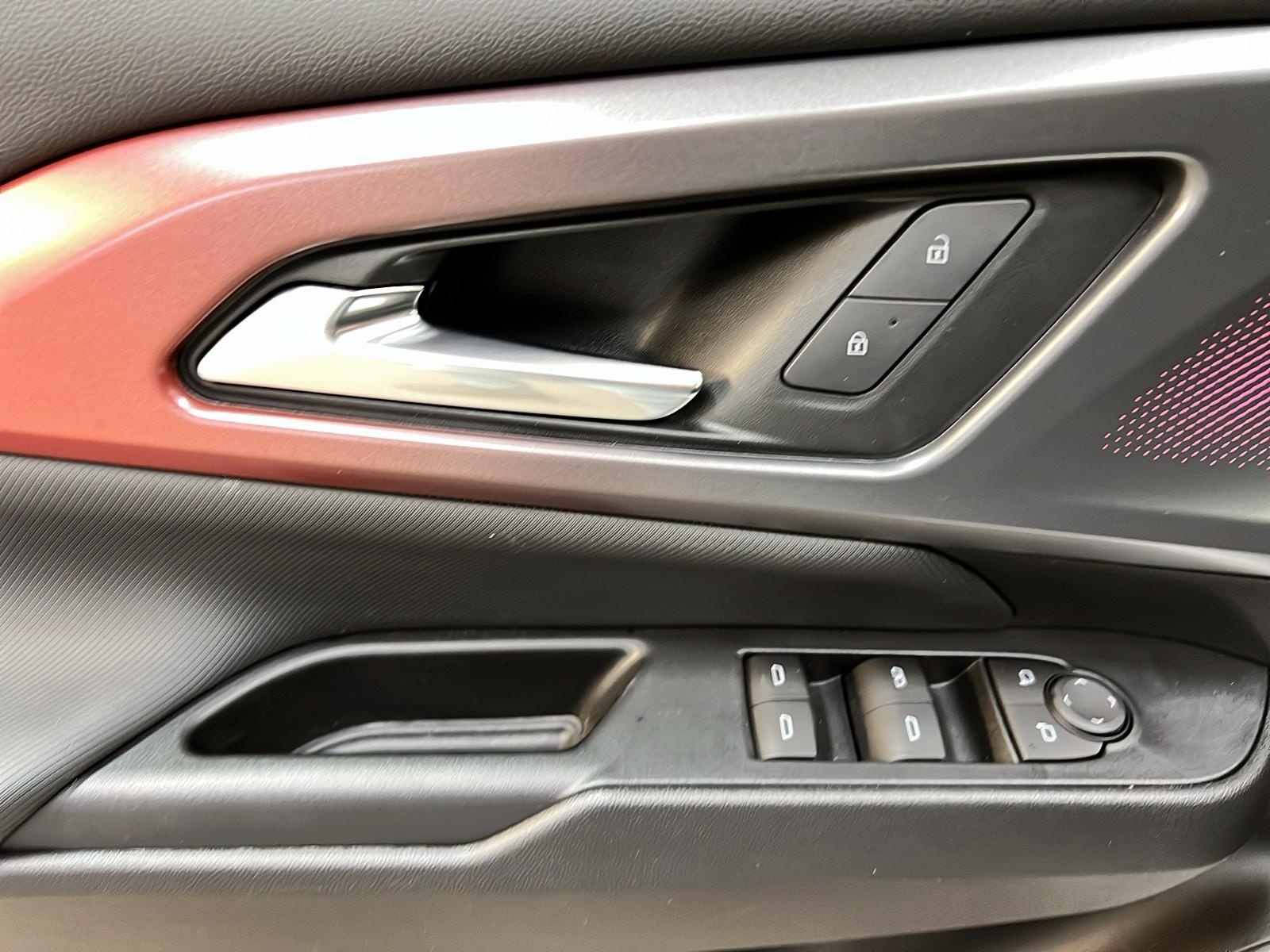 Chevrolet Equinox EV 2RS CUIR NAV 2025 - image #21