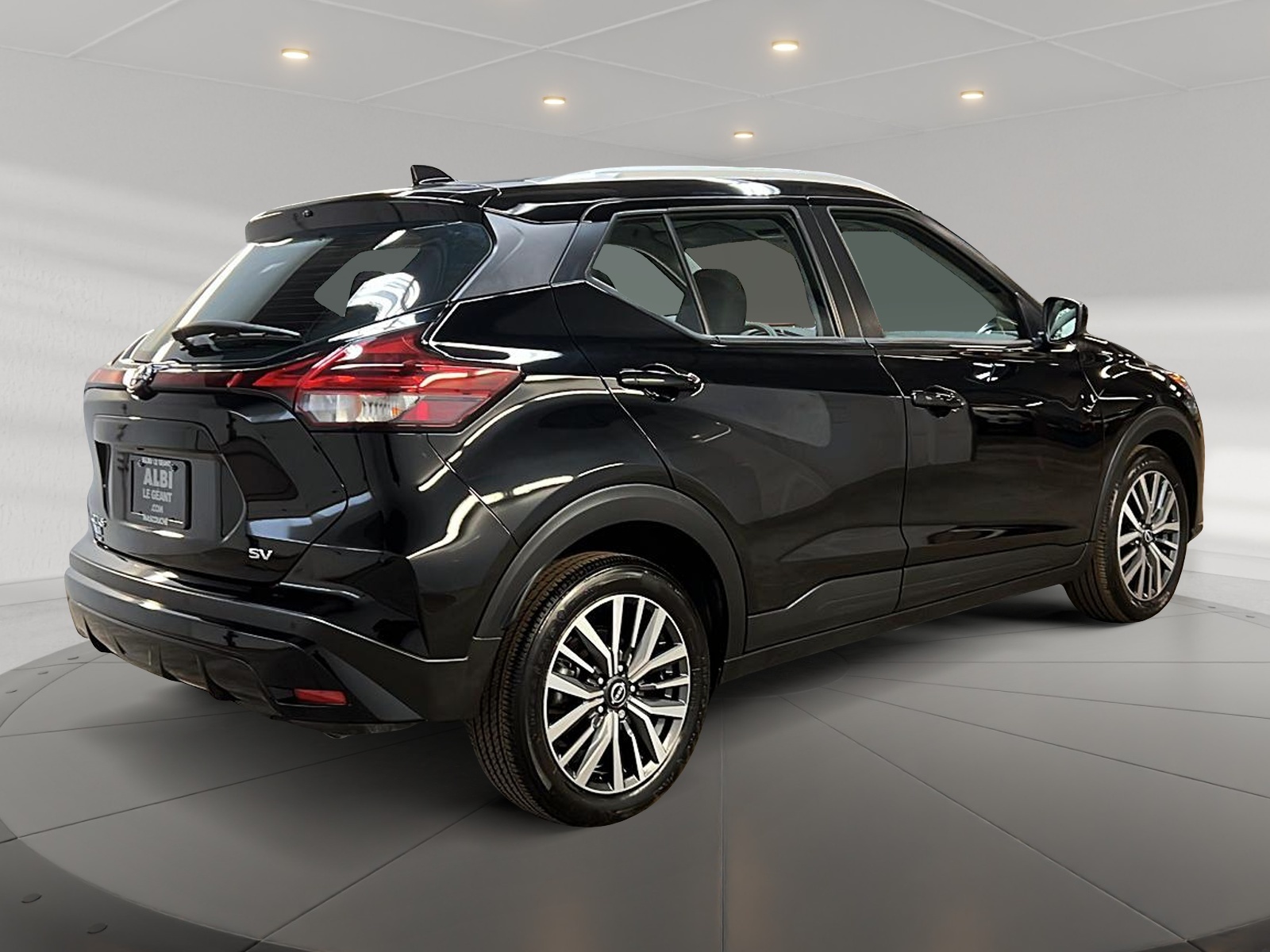 Nissan Kicks SV 2023 - image #4