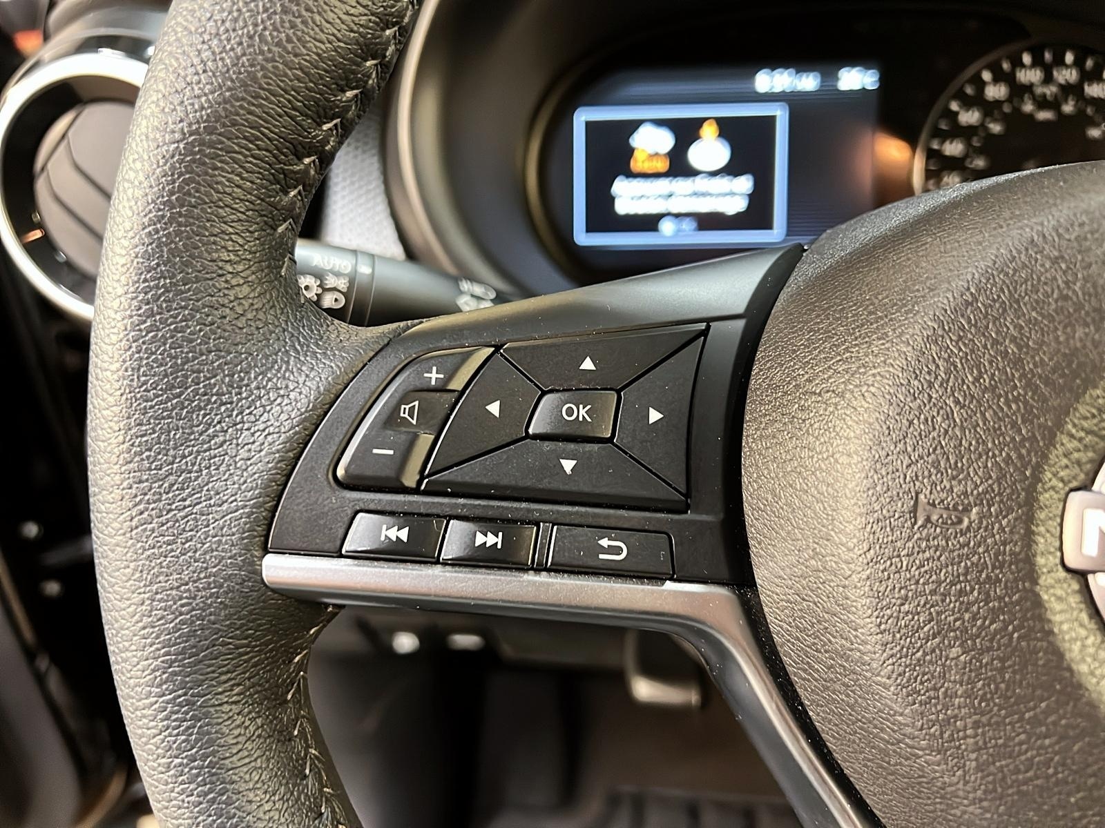 Nissan Kicks SV 2023 - image #18