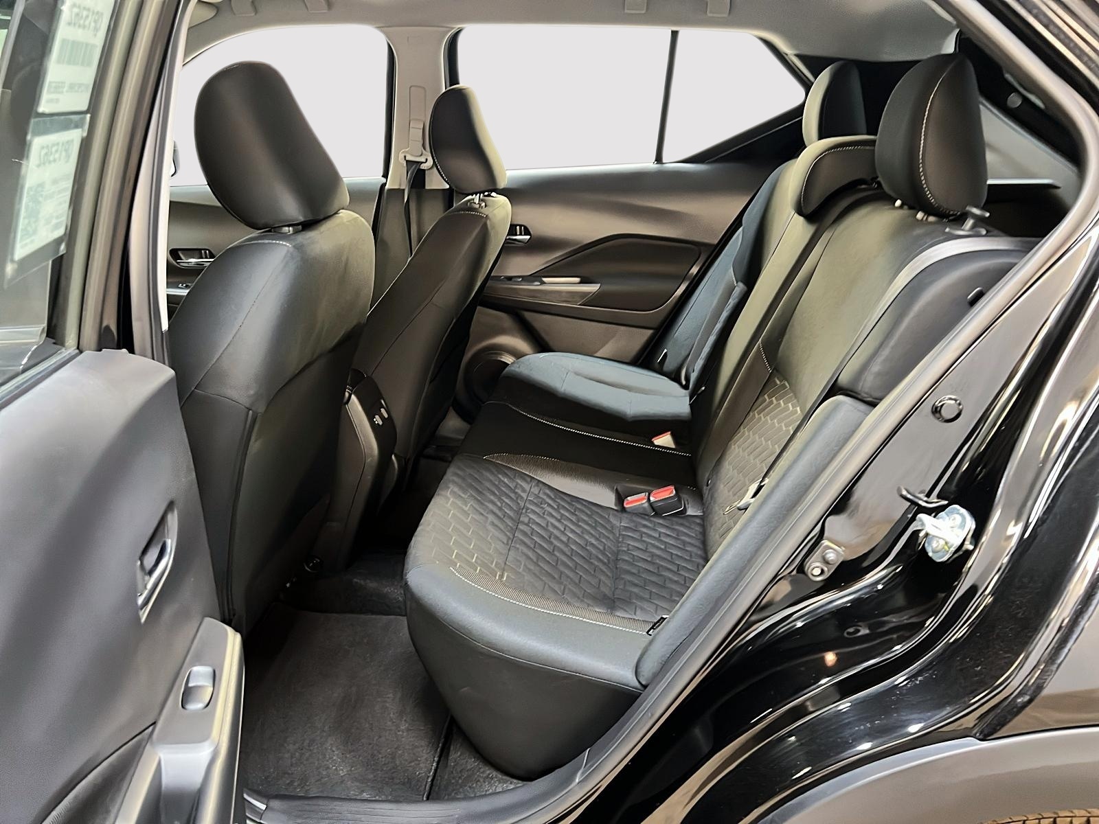 Nissan Kicks SV 2023 - image #9