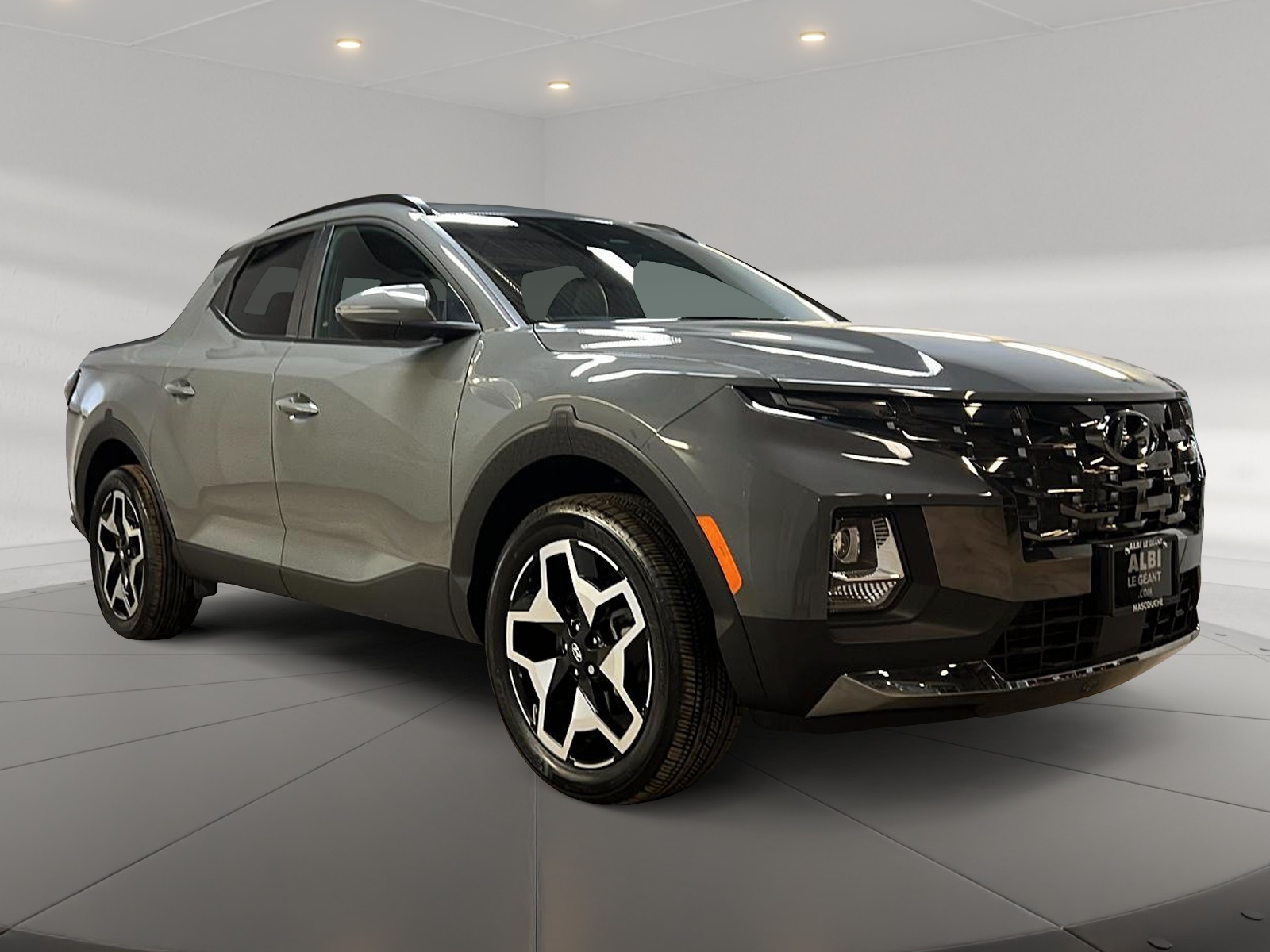Hyundai SANTA CRUZ PREFERRED TREND 2.5T CUIR TOIT NAV 4RM 2024 - image #3