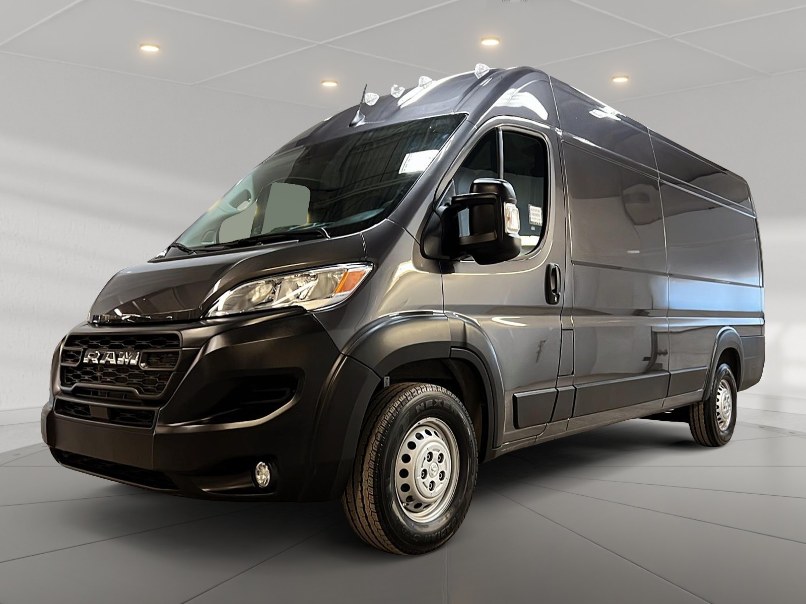 RAM 3500 ProMaster 2024 - Image #1