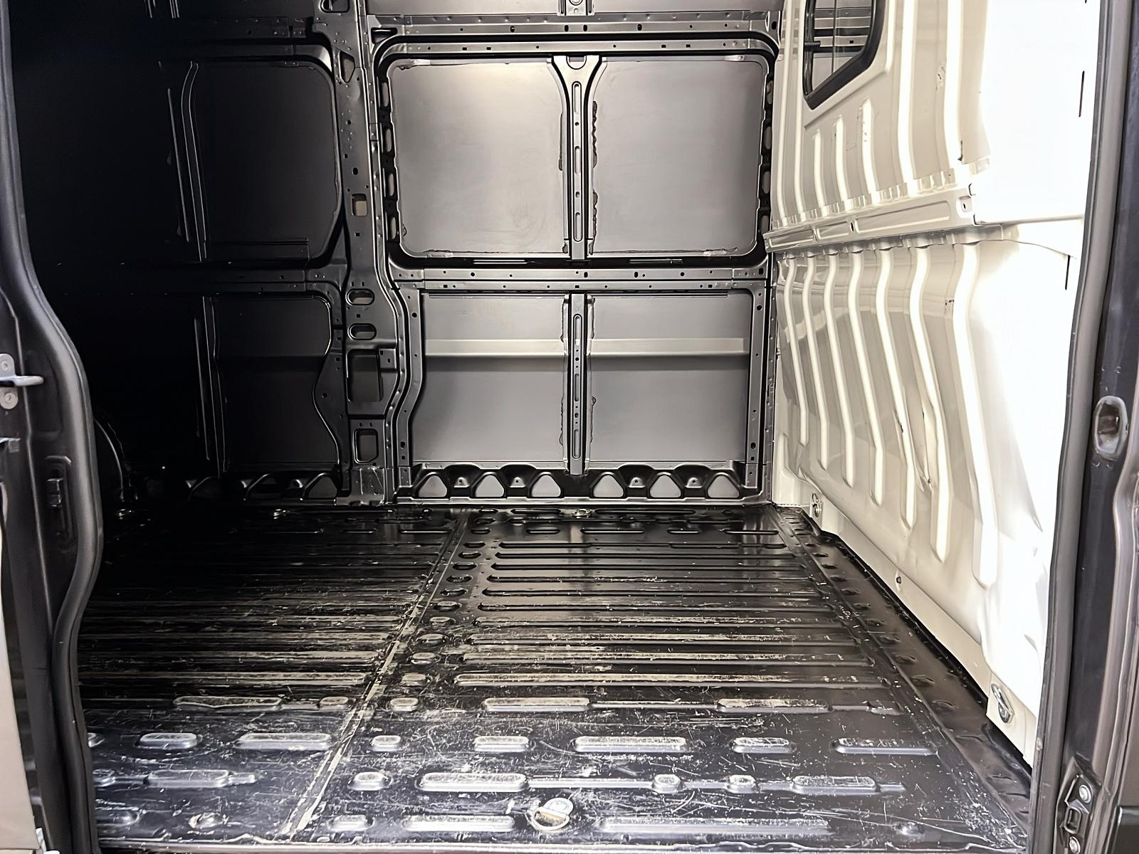 RAM 3500 ProMaster 2024 - Image #9