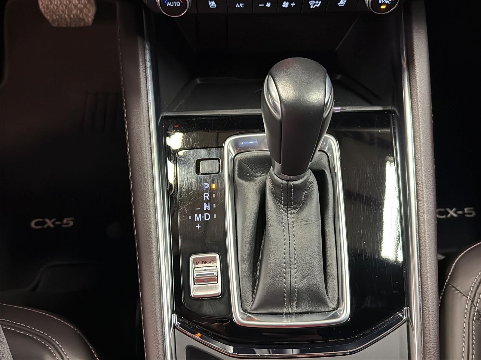 Mazda CX-5 SIGNATURE 2.5T CUIR TOIT NAV 4RM 2024 - image #17