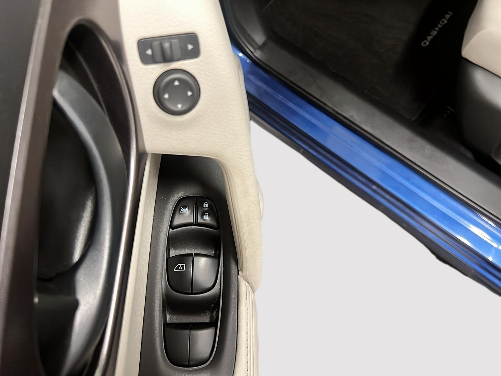 Nissan Qashqai S 4RM 2023 - image #25