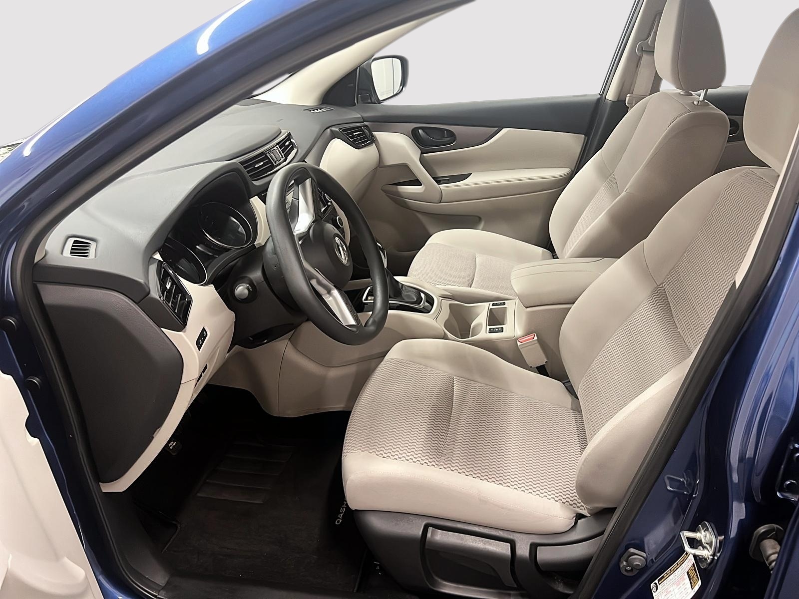 Nissan Qashqai S 4RM 2023 - image #15